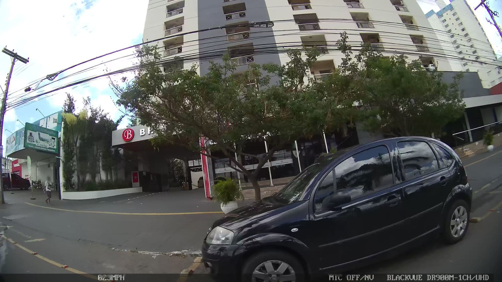 Street view near Bristol Evidence Apart Hotel, Goiânia — © kaart_4 (CC BY-SA · Mapillary)