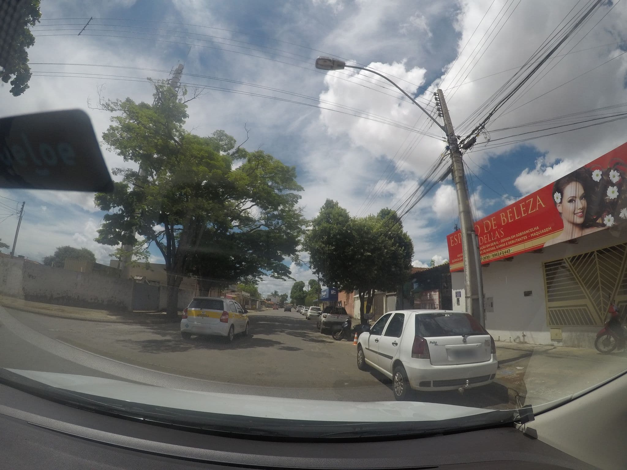 Street view near Pousada Suprema, Goiânia — © marciosampaio (CC BY-SA · Mapillary)