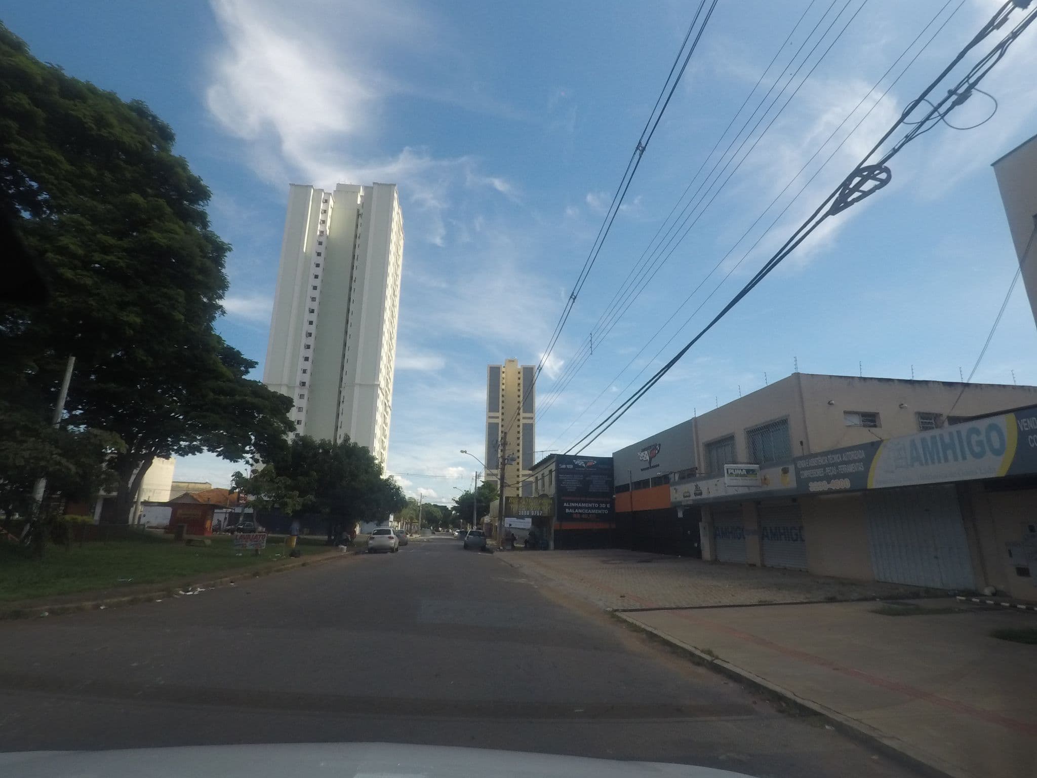 Street view near Pousada Pinheiro, Goiânia — © marciosampaio (CC BY-SA · Mapillary)