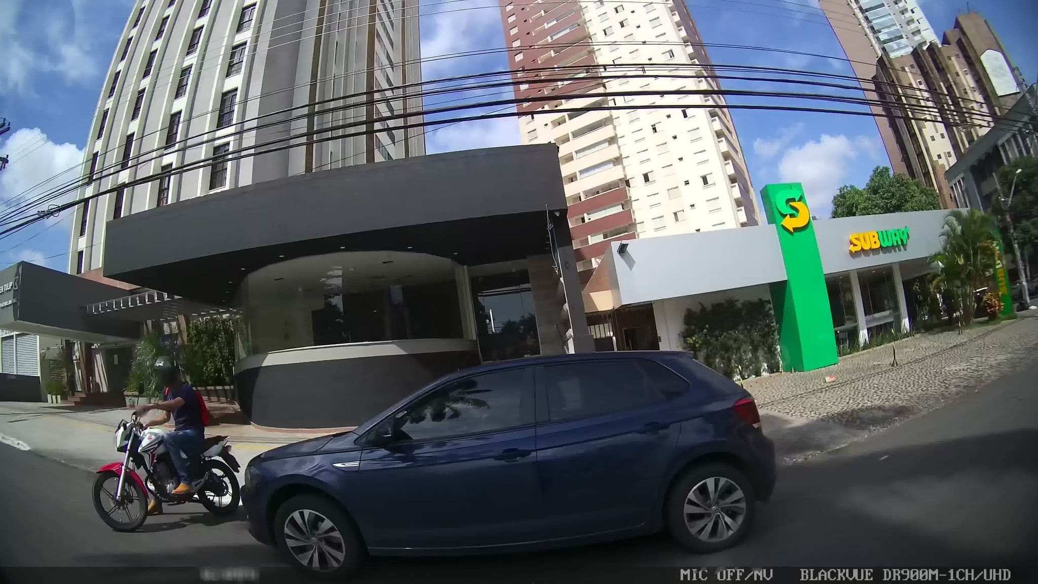 Street view near Address West Side Hotel Residence, Goiânia — © kaart_4 (CC BY-SA · Mapillary)