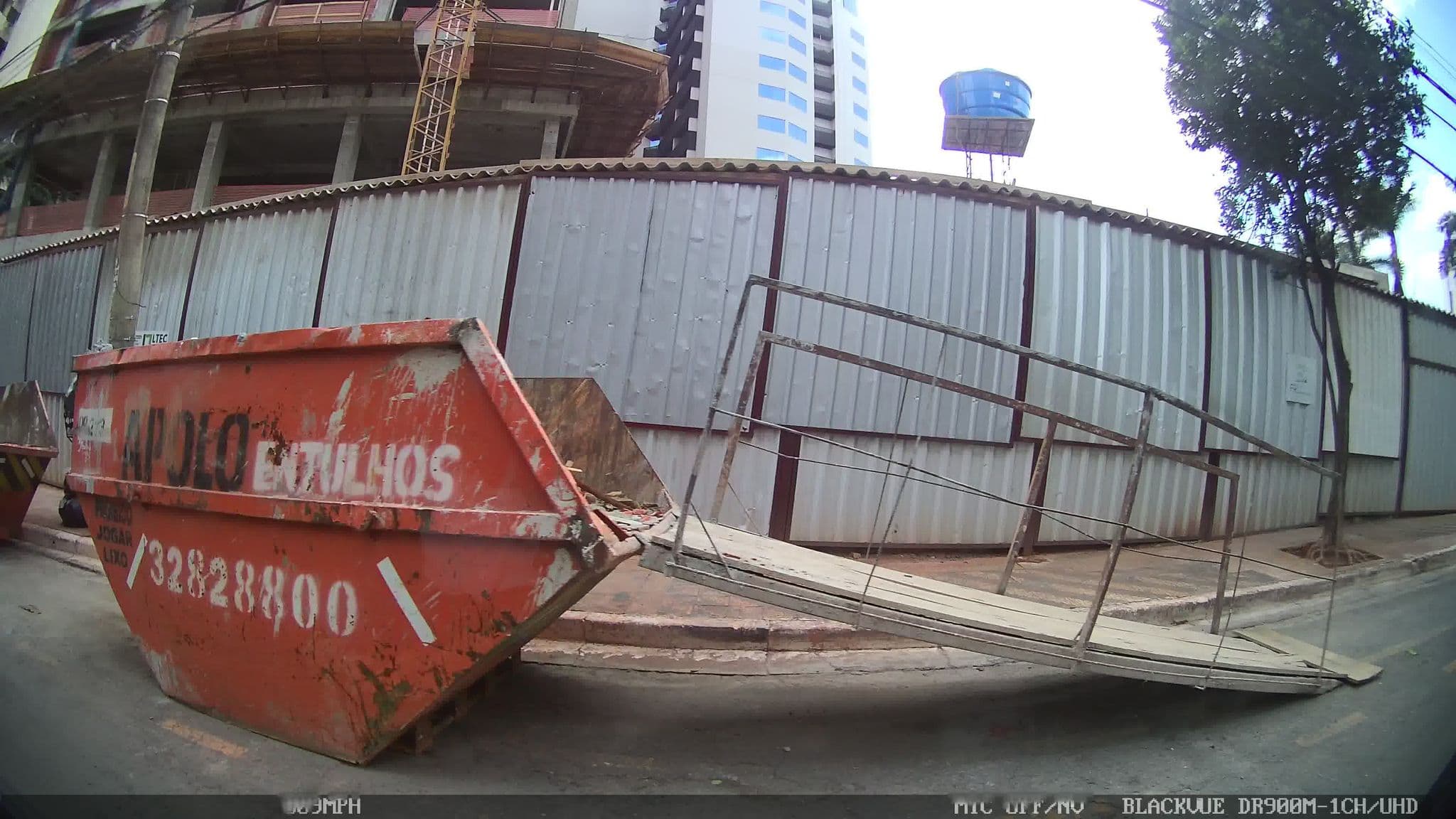 Street view near Apto 1304 - San Marino Hotel, Goiânia — © kaart_4 (CC BY-SA · Mapillary)