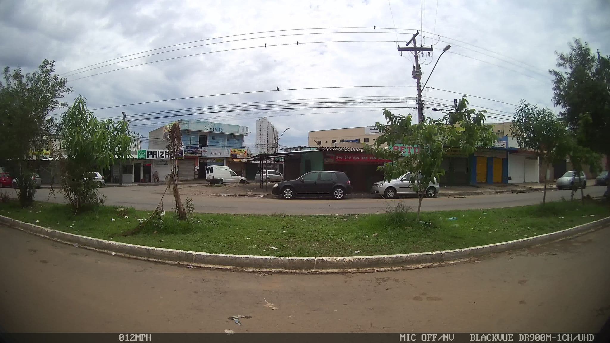 Street view near Hotel Santa Fe, Goiânia — © kaart_4 (CC BY-SA · Mapillary)
