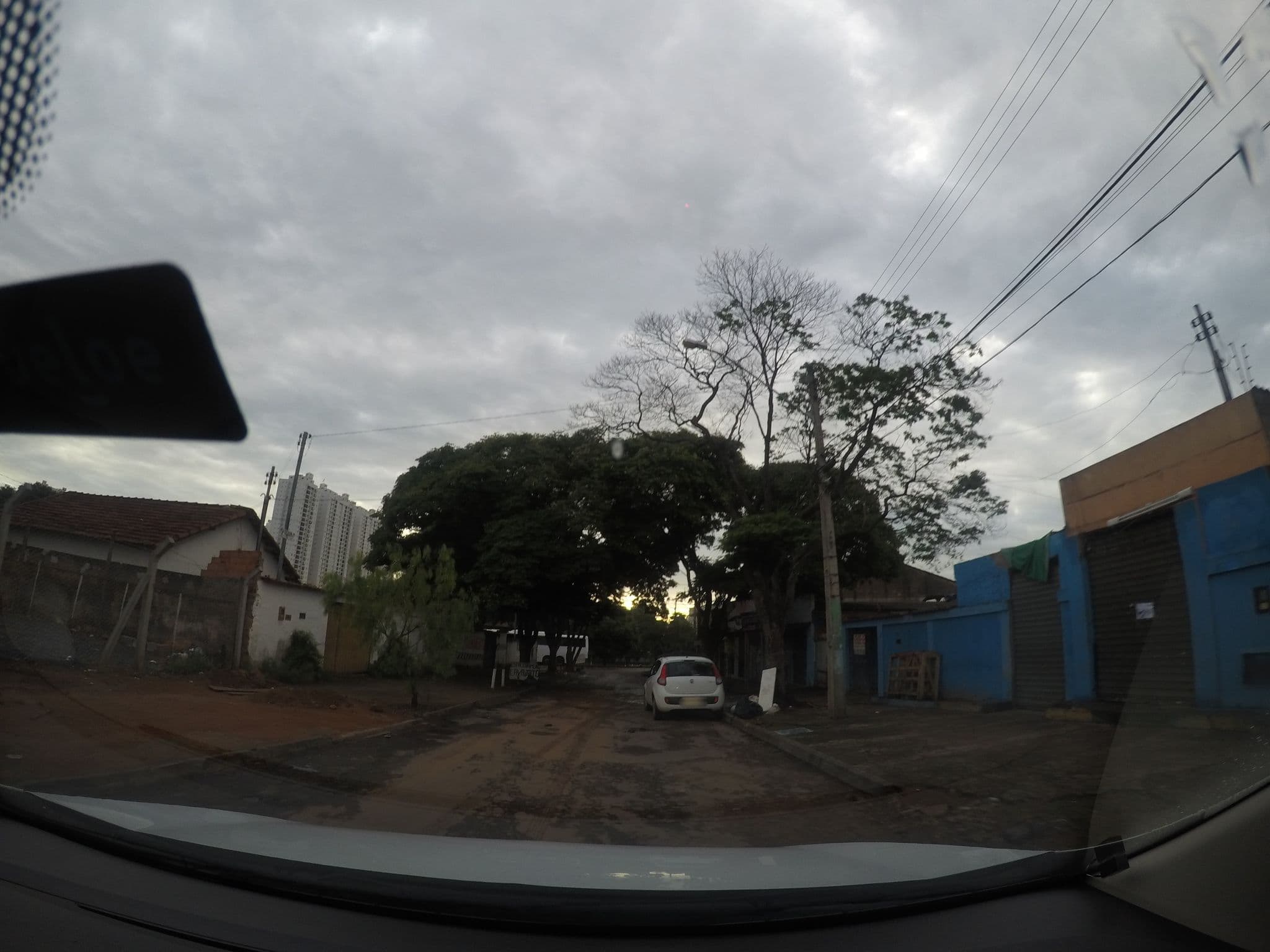 Street view near Hostel Evaldo Oliveira, Goiânia — © marciosampaio (CC BY-SA · Mapillary)