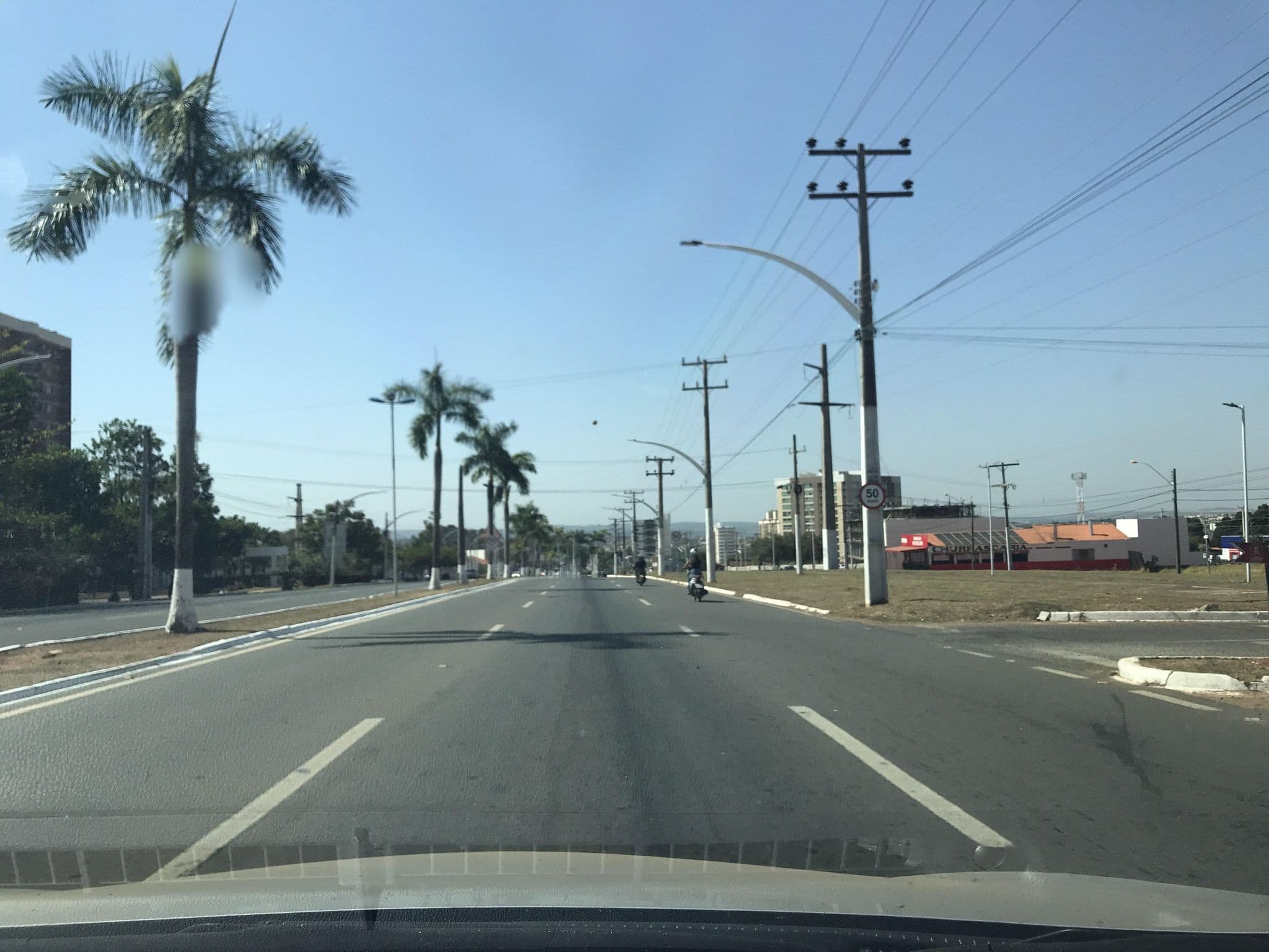 Street view near Dedemopriu Hoteis, Caldas Novas — © wesleygmartins (CC BY-SA · Mapillary)