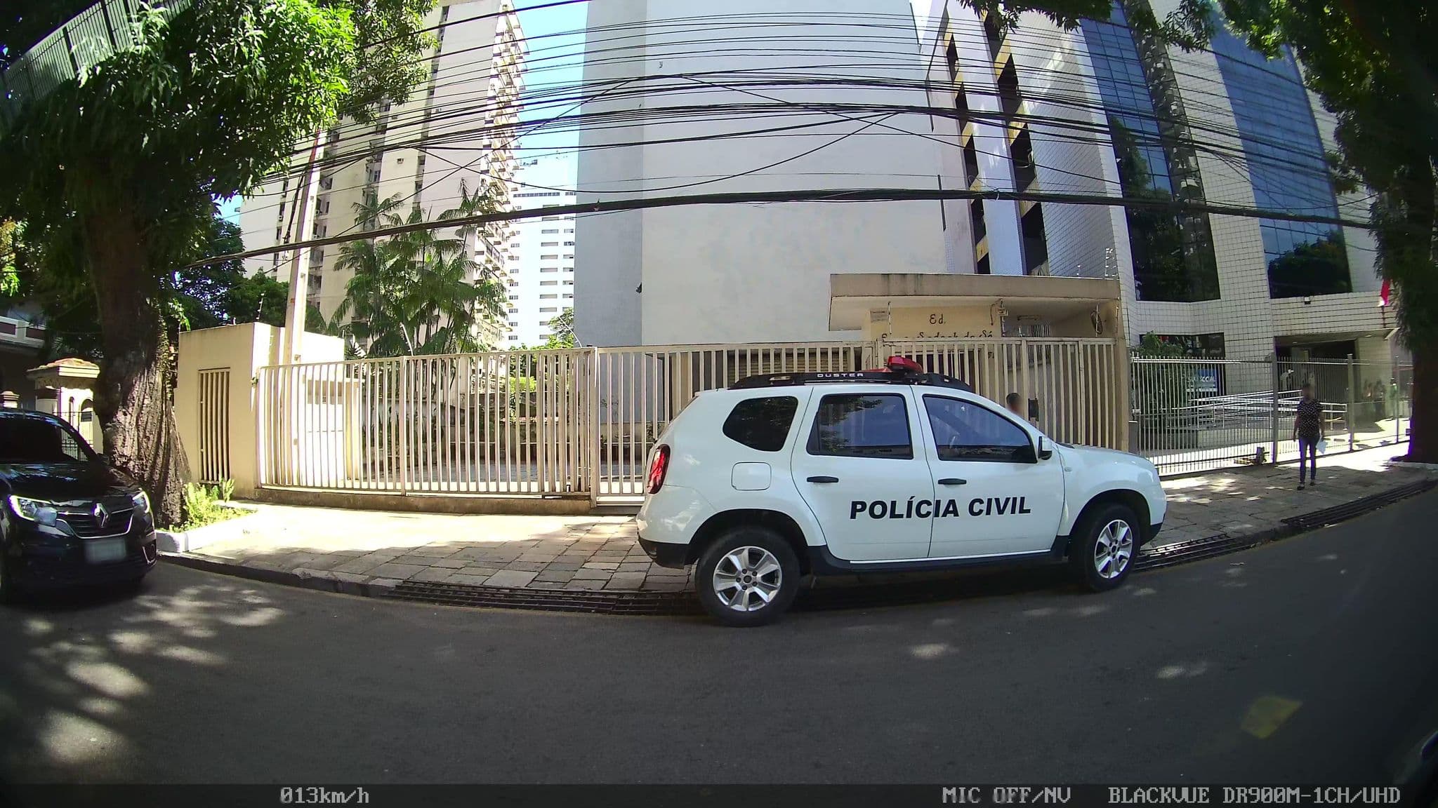 Street view near Hotel Zoghibi, Belém — © kaart_2 (CC BY-SA · Mapillary)