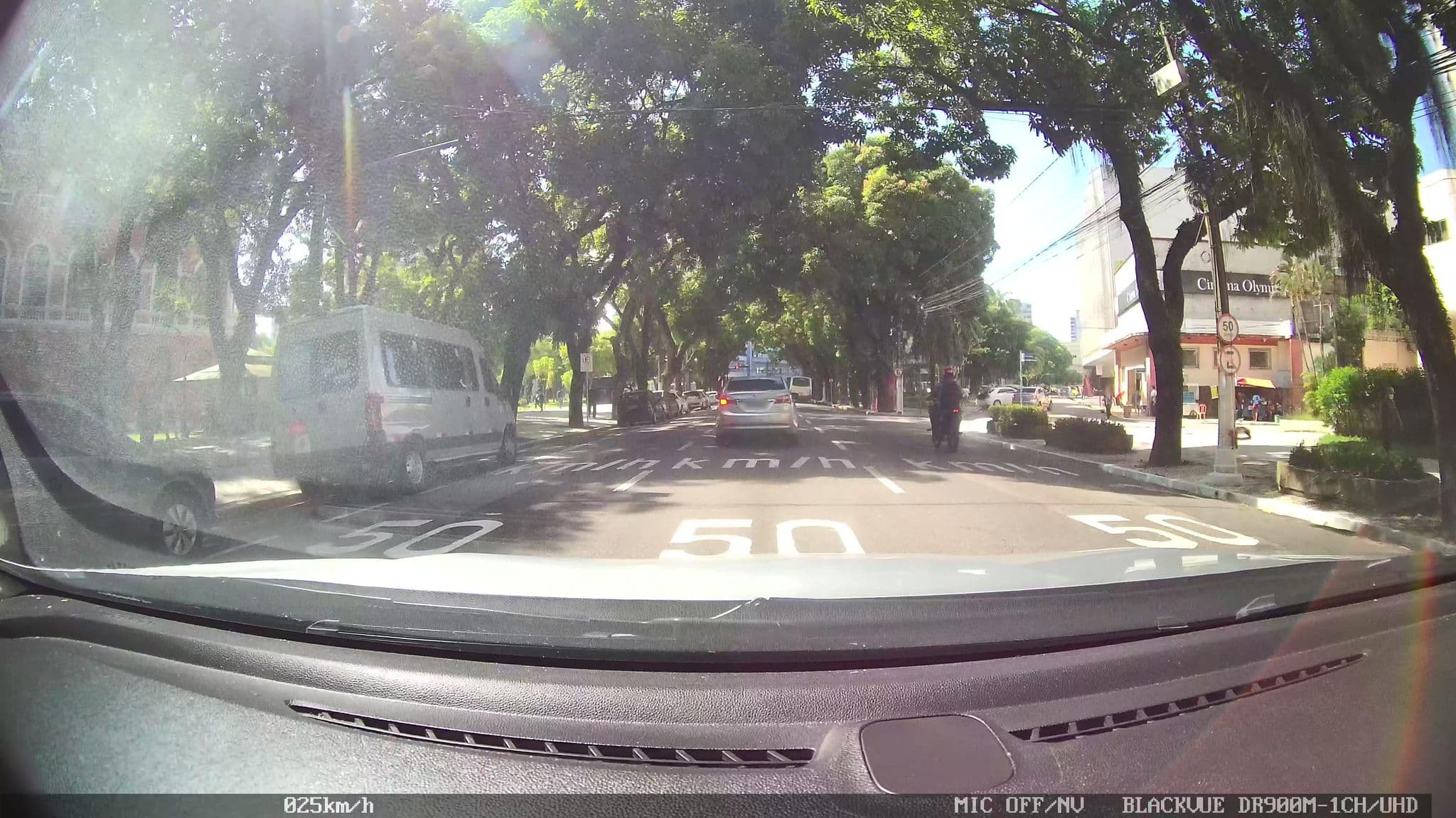 Street view near Hotel Hilton, Belém — © kaart_2 (CC BY-SA · Mapillary)