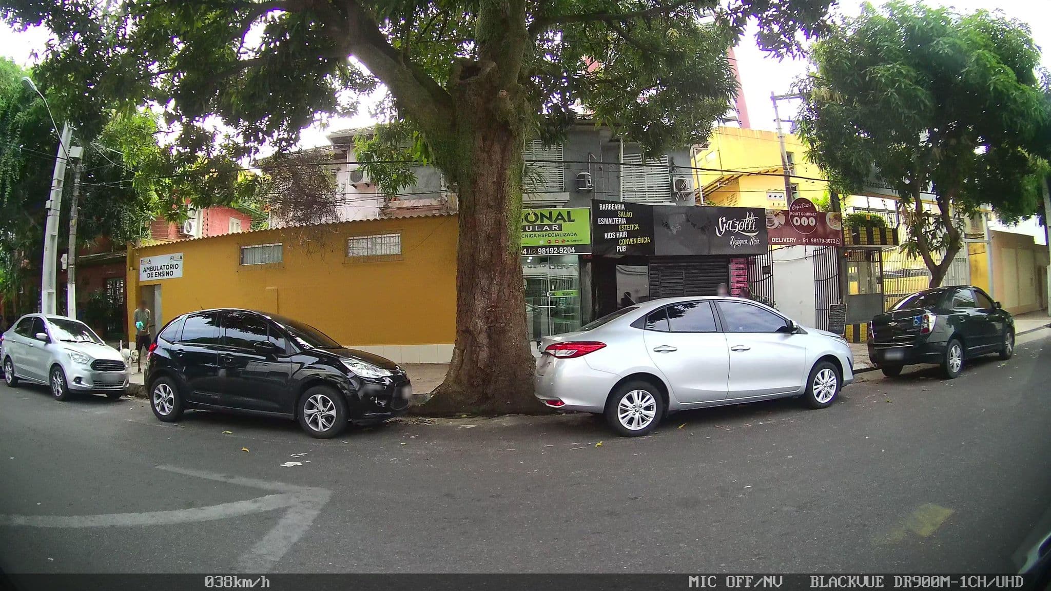 Street view near Hotel Itaoca, Belém — © kaart_2 (CC BY-SA · Mapillary)