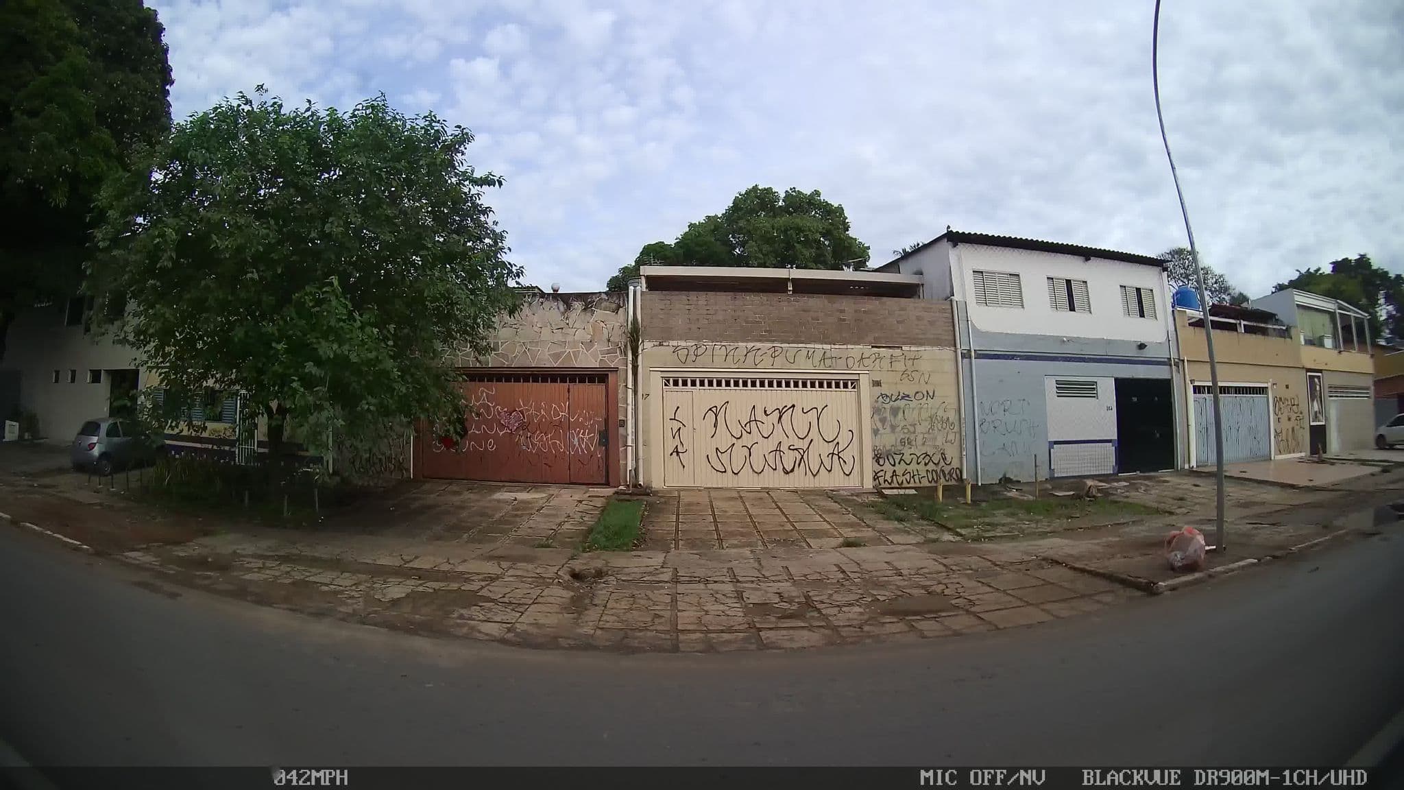 Street view near Pousada Da Cida, Plano Piloto — © kaart_4 (CC BY-SA · Mapillary)