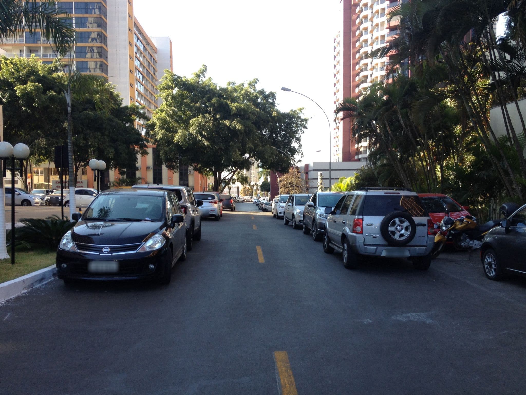 Street view near Setor Hoteleiro Norte (SHN), Plano Piloto — © wesleygmartins (CC BY-SA · Mapillary)