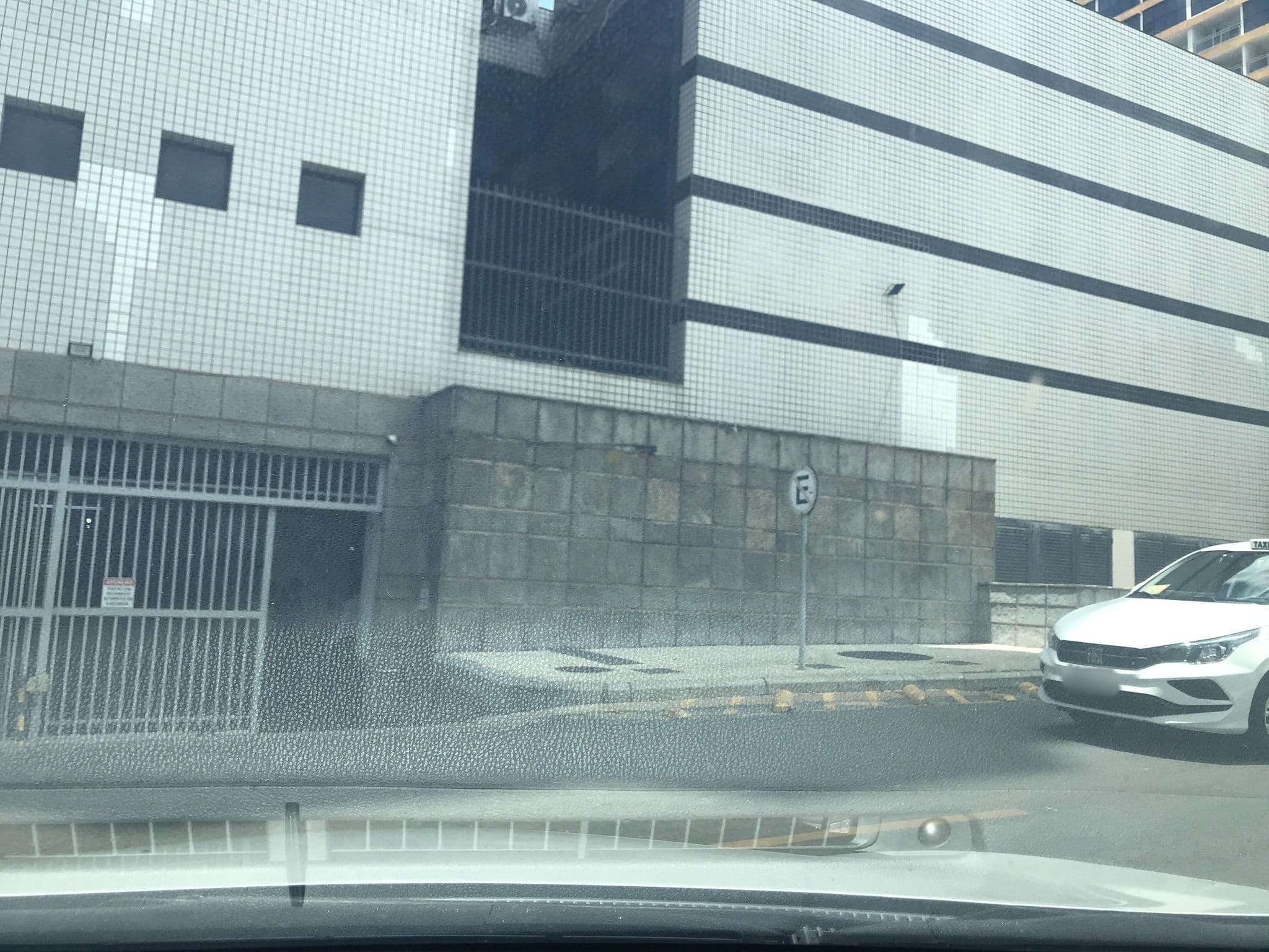 Street view near Cobertura, Plano Piloto — © wesleygmartins (CC BY-SA · Mapillary)