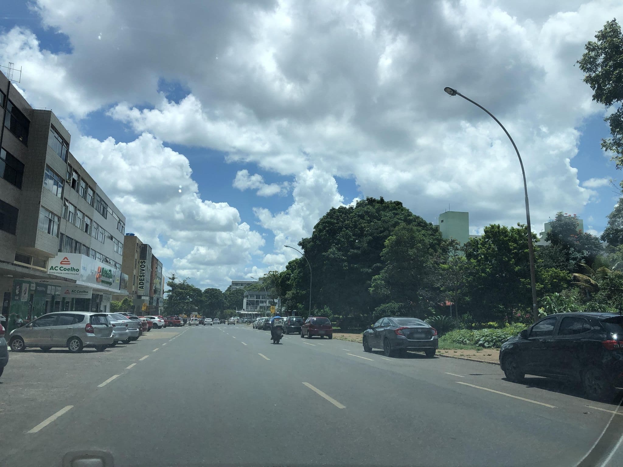Street view near Ed Morato VI, Plano Piloto — © alantiagofelipe (CC BY-SA · Mapillary)