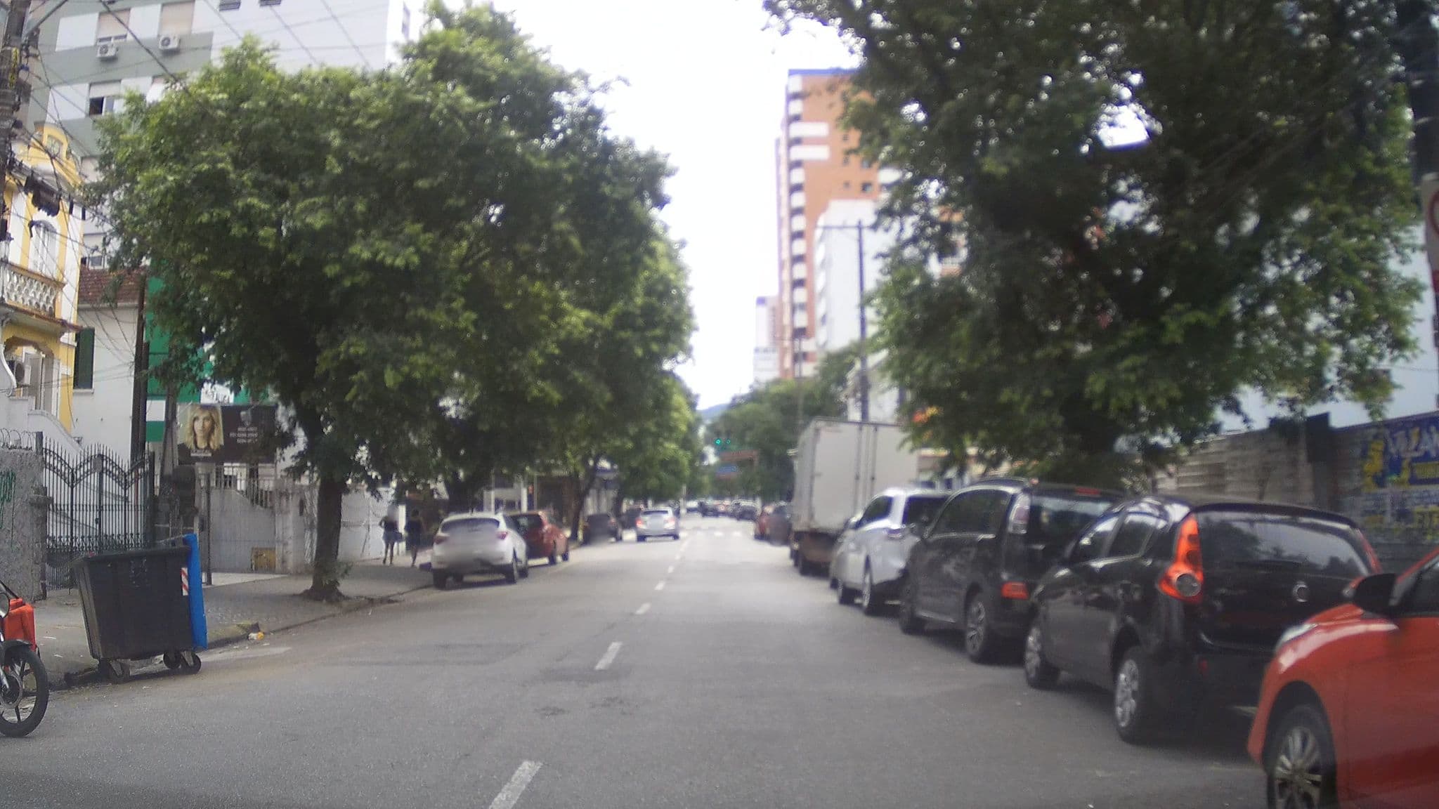 Street view near Pousada Sol de Verão, Santos — © marciosampaio (CC BY-SA · Mapillary)