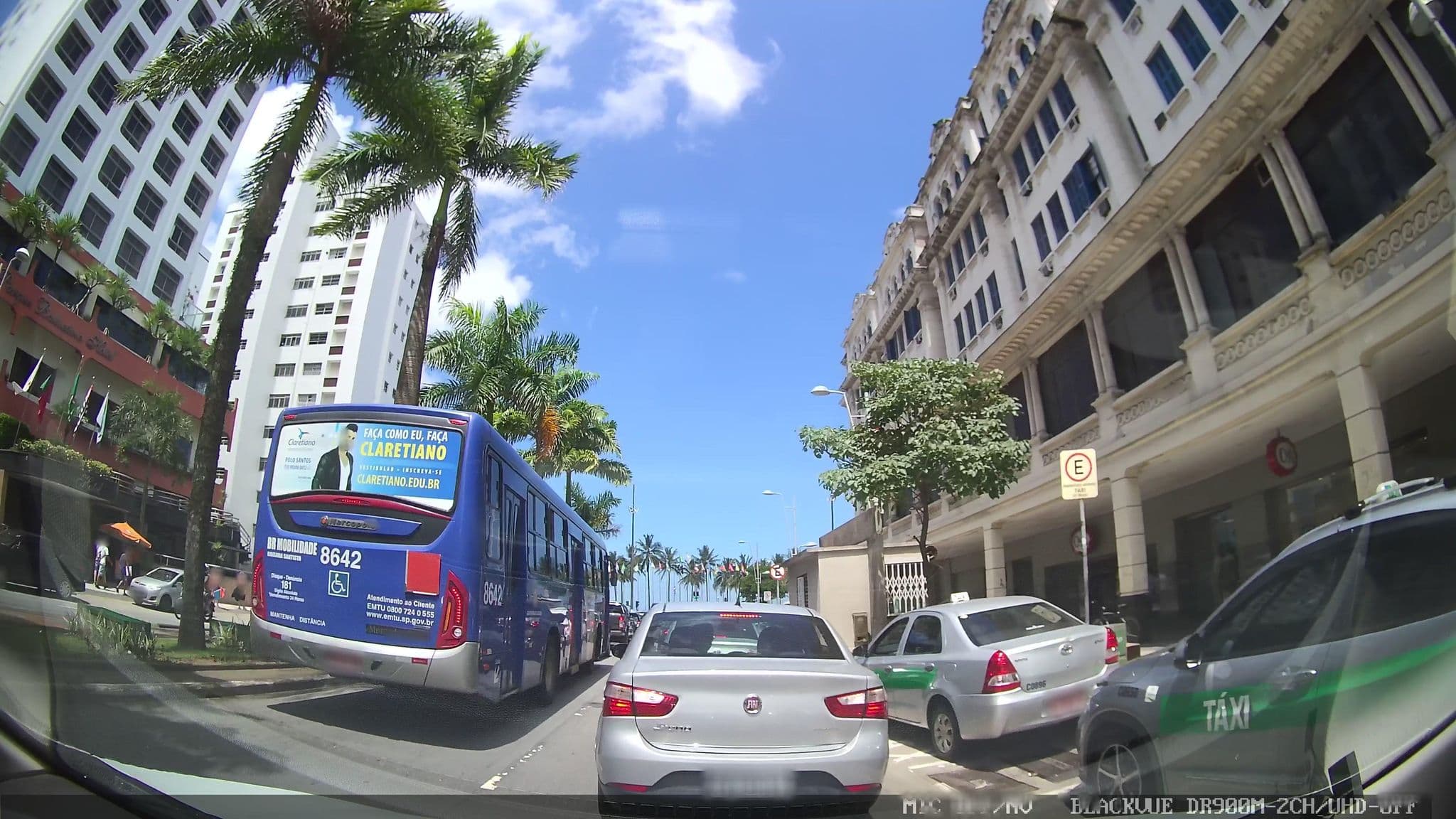 Street view near Parque Balneário Hotel, Santos — © marciosampaio (CC BY-SA · Mapillary)
