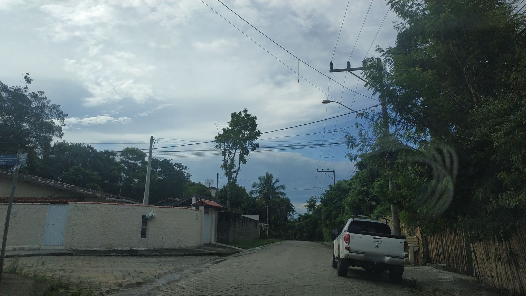 Street view near Pousada do sidao, Ilhabela — © brunolemos (CC BY-SA · Mapillary)