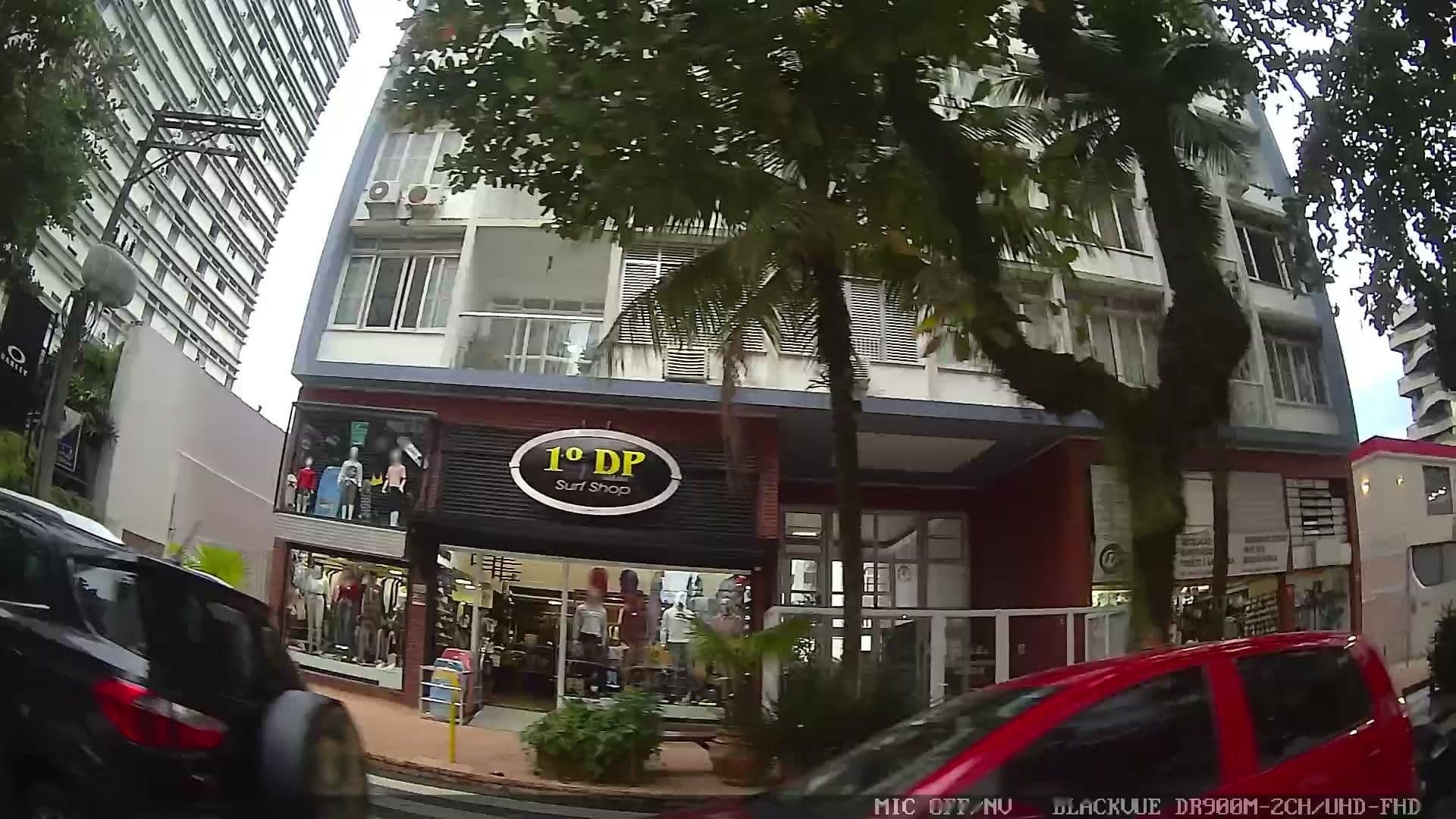 Street view near Ferraretto Hotel, Guarujá — © yaf1 (CC BY-SA · Mapillary)