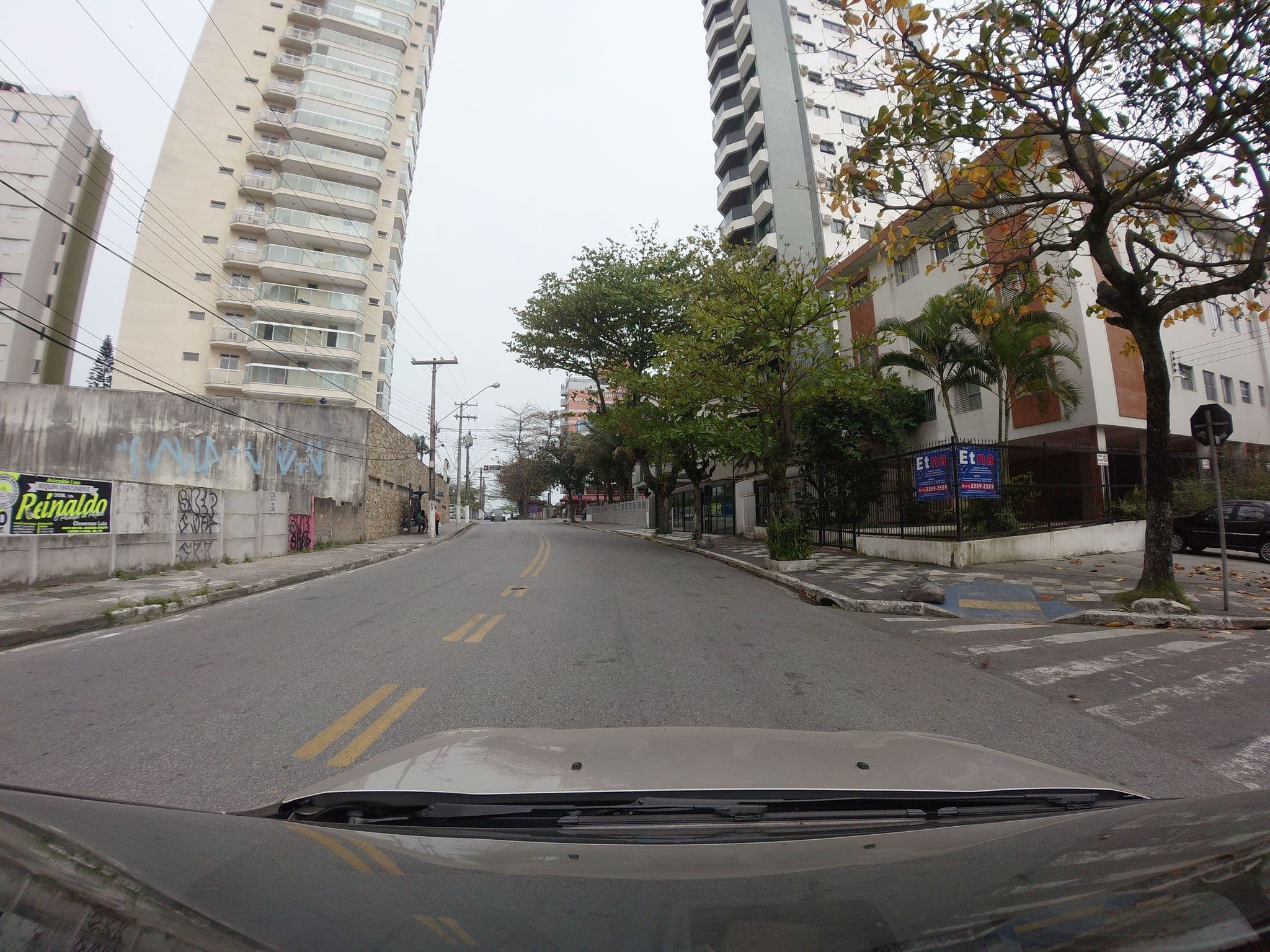 Street view near Piscina iIlha Do sol, Guarujá — © andersoal (CC BY-SA · Mapillary)