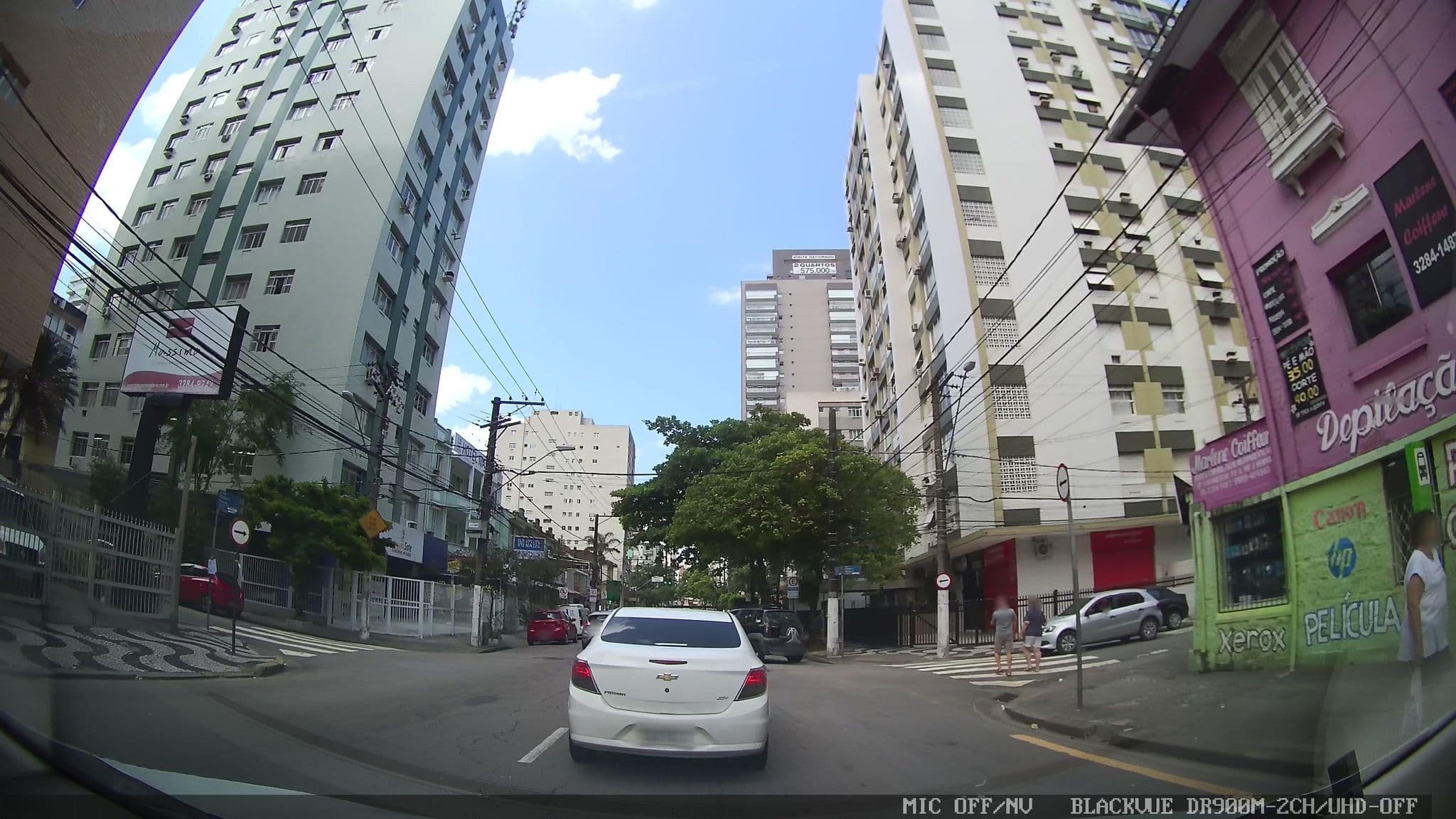 Street view near Pousada Veraneio, Santos — © marciosampaio (CC BY-SA · Mapillary)