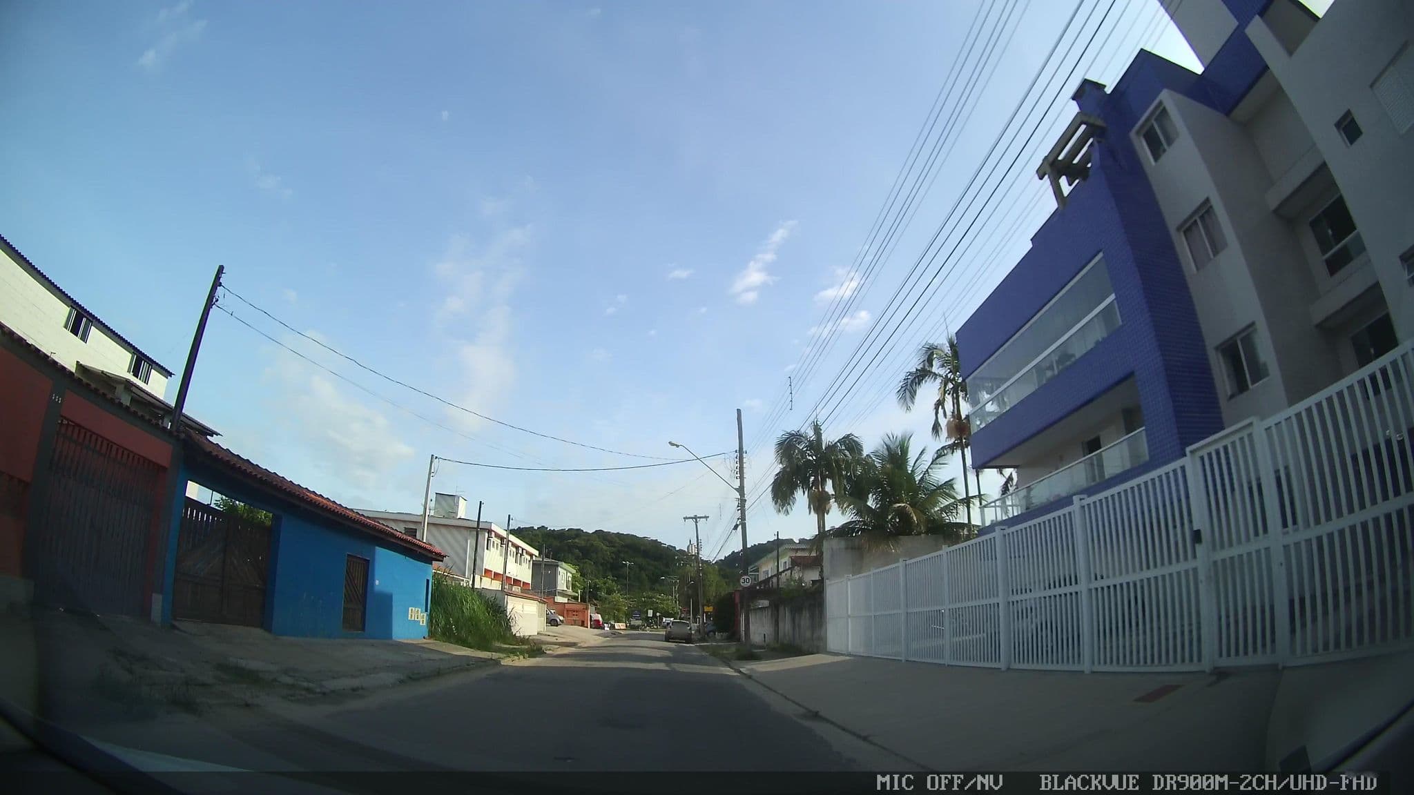 Street view near Pousada Mar e Sol, Bertioga — © marciosampaio (CC BY-SA · Mapillary)