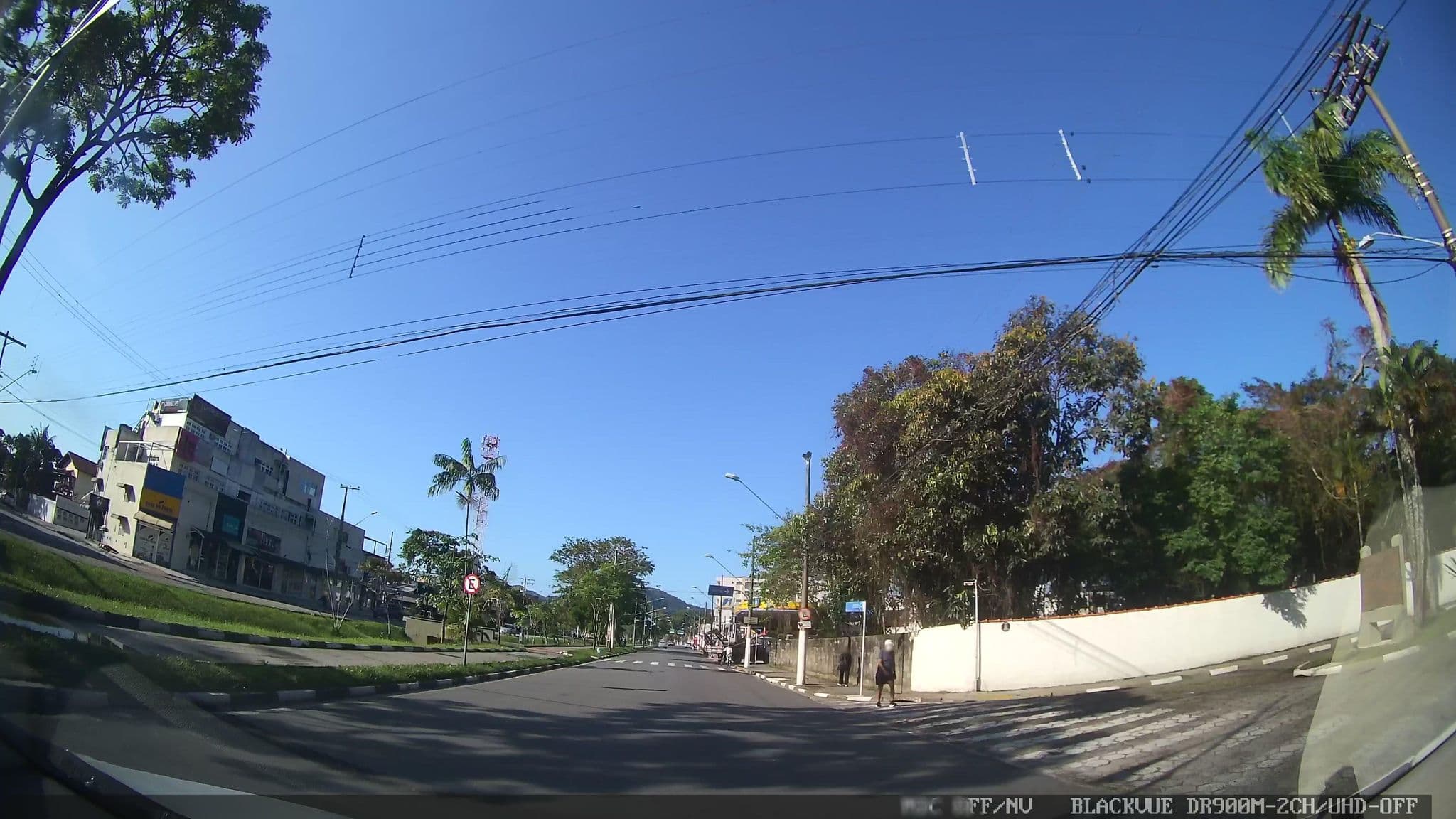 Street view near Recanto Do Léo, Bertioga — © yaf1 (CC BY-SA · Mapillary)