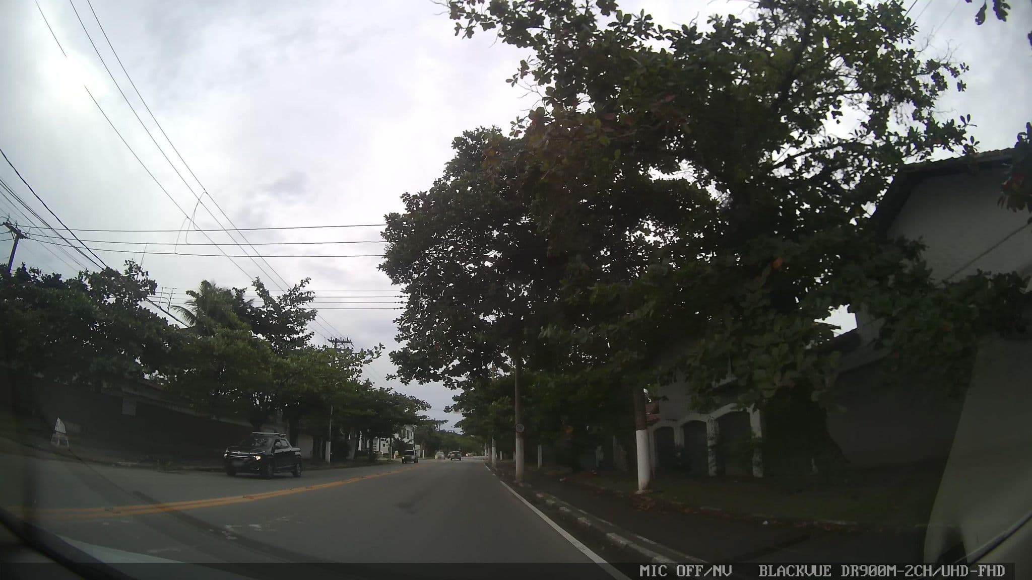 Street view near Pousada Maracá, Guarujá — © yaf1 (CC BY-SA · Mapillary)
