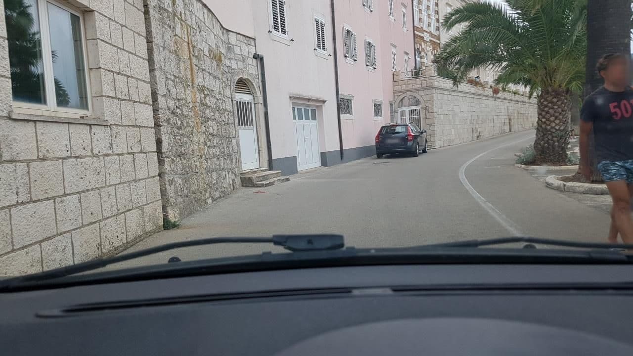 Street view near Villa Depolo, Korčula — © mik007 (CC BY-SA · Mapillary)
