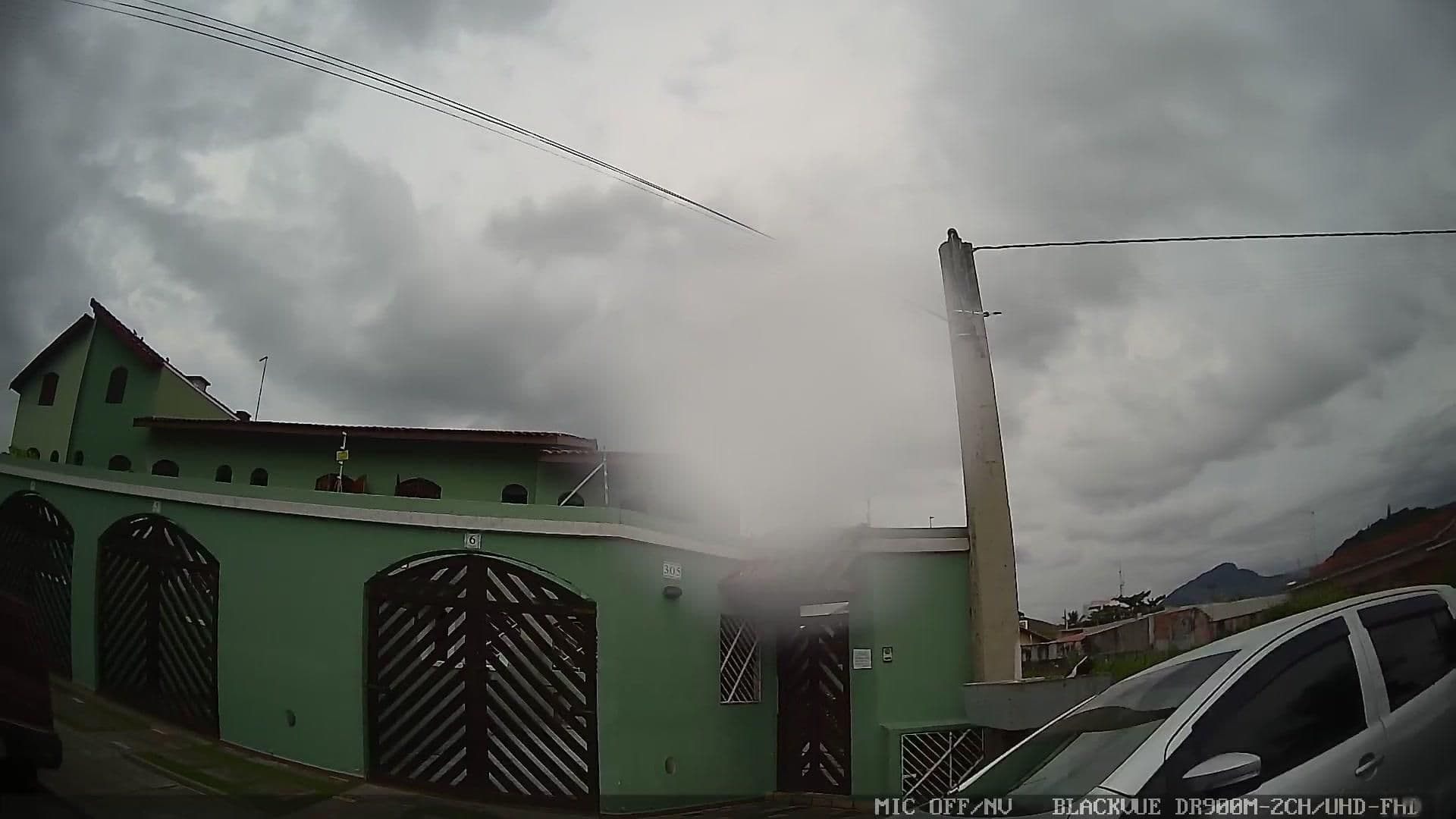 Street view near Pousada Doce Marina, Caraguatatuba — © yaf1 (CC BY-SA · Mapillary)