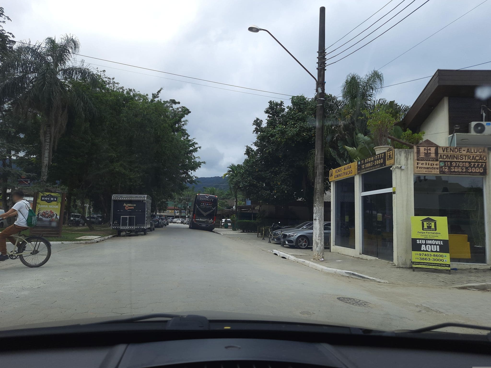 Street view near Condominio Mero, Salesópolis — © alemenezes (CC BY-SA · Mapillary)
