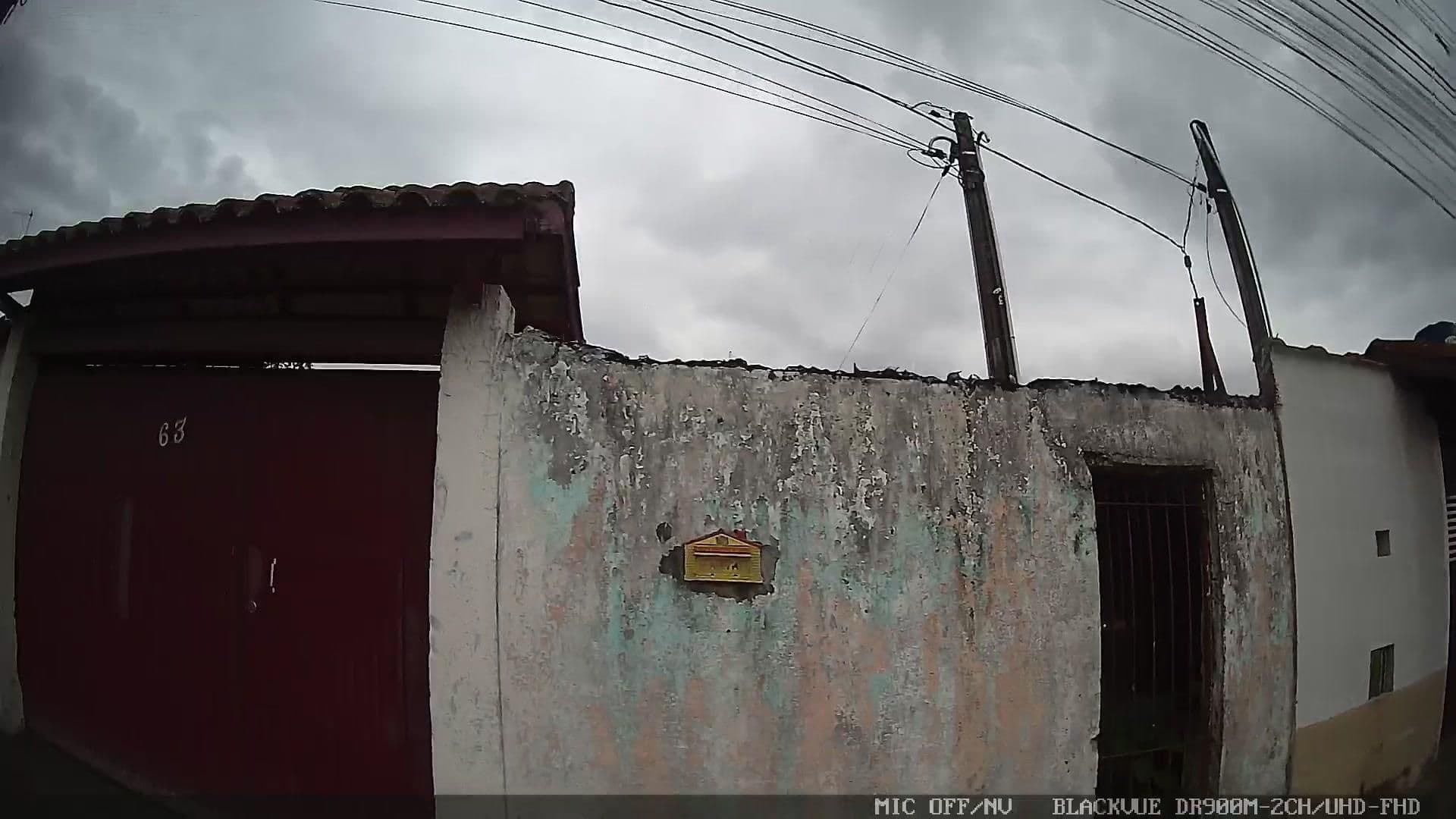 Street view near Grelha Suites, Caraguatatuba — © yaf1 (CC BY-SA · Mapillary)