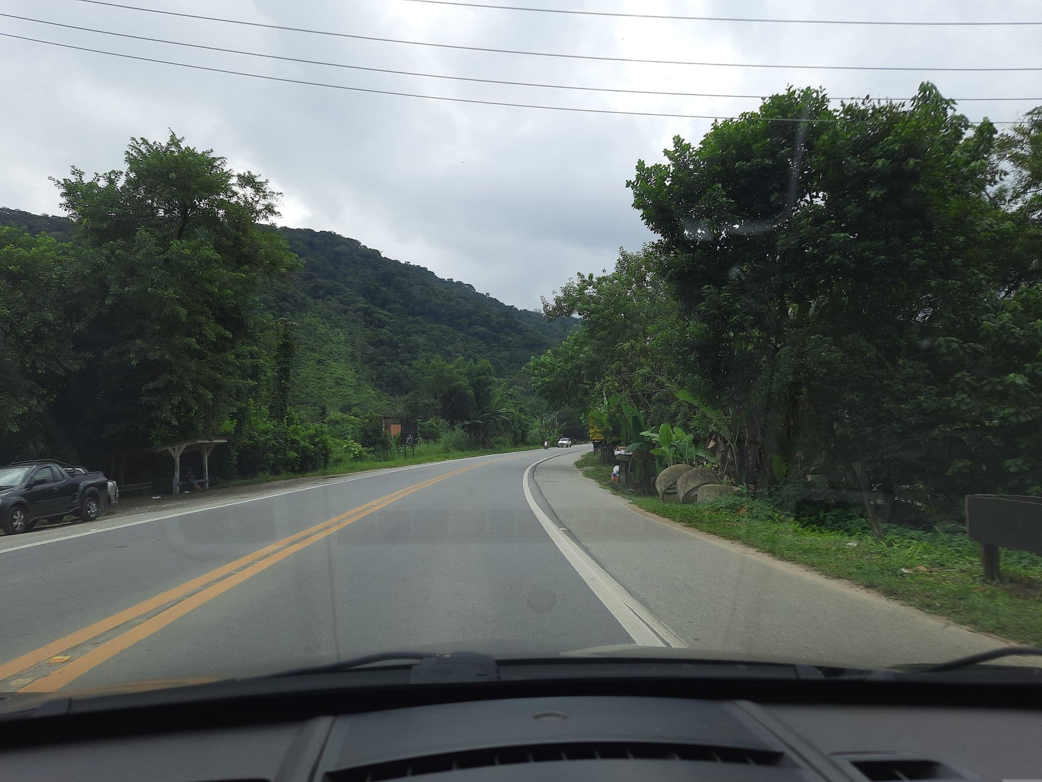 Street view near Chalés Água de Côco, Salesópolis — © alemenezes (CC BY-SA · Mapillary)