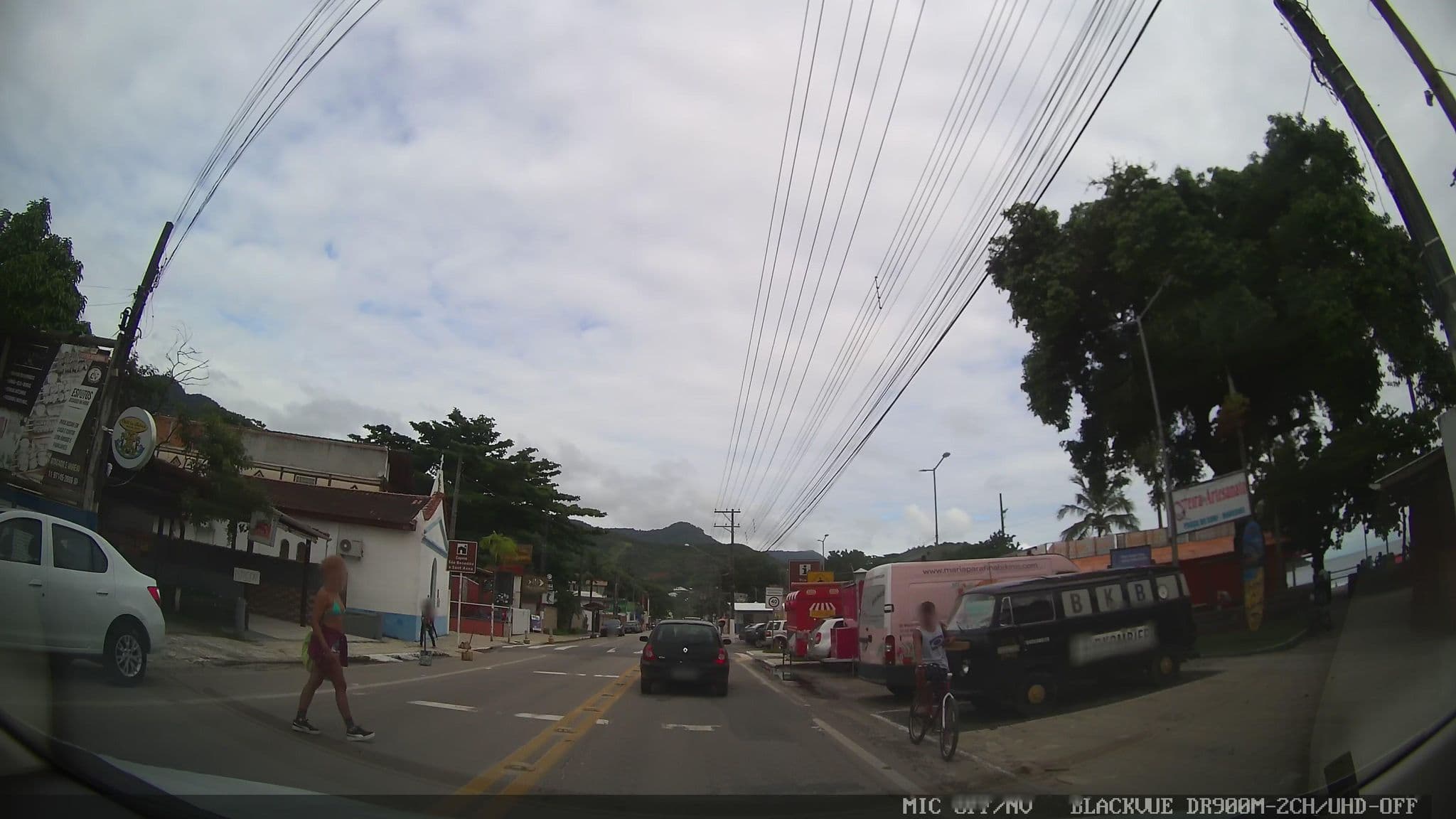 Street view near Chili In Suites Maresias, Ilhabela — © marciosampaio (CC BY-SA · Mapillary)