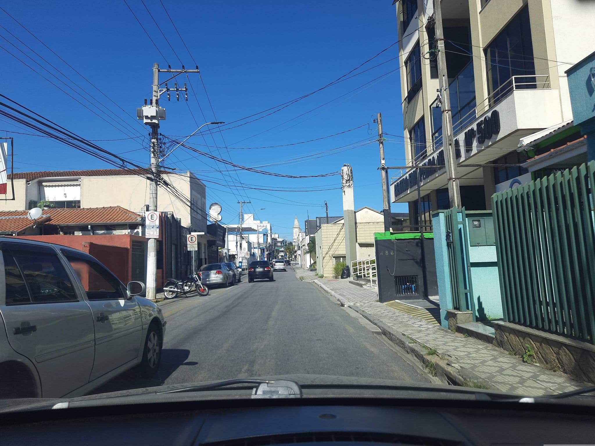 Street view near San Diego - Arco Hotel, Taubaté — © alemenezes (CC BY-SA · Mapillary)