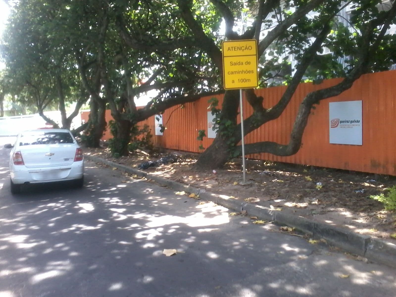 Street view near Piccolo Rossini, Barra da Tijuca — © pizzaiolo (CC BY-SA · Mapillary)