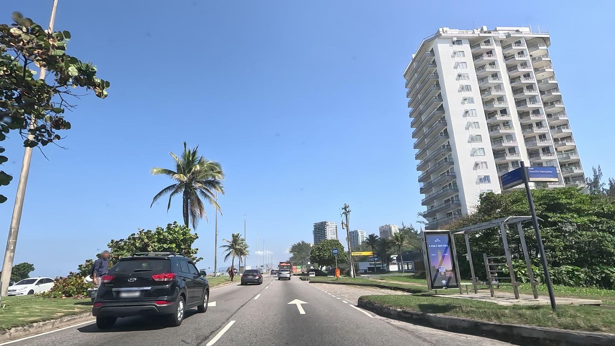 Street view near Summer Palace, Barra da Tijuca — © Malu25 (CC BY-SA · Mapillary)
