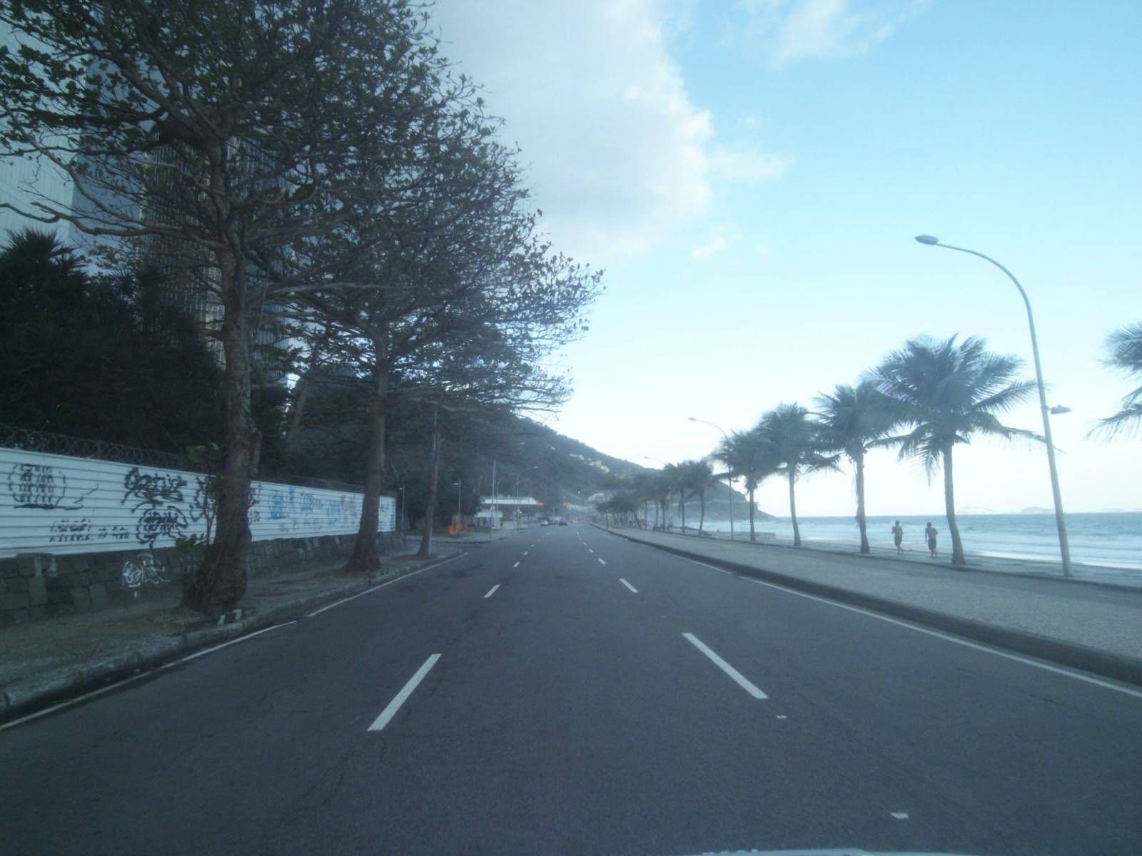 Street view near Piscina Do Hotel Intercontinental Rio De Janeiro, São Conrado — © projevias (CC BY-SA · Mapillary)