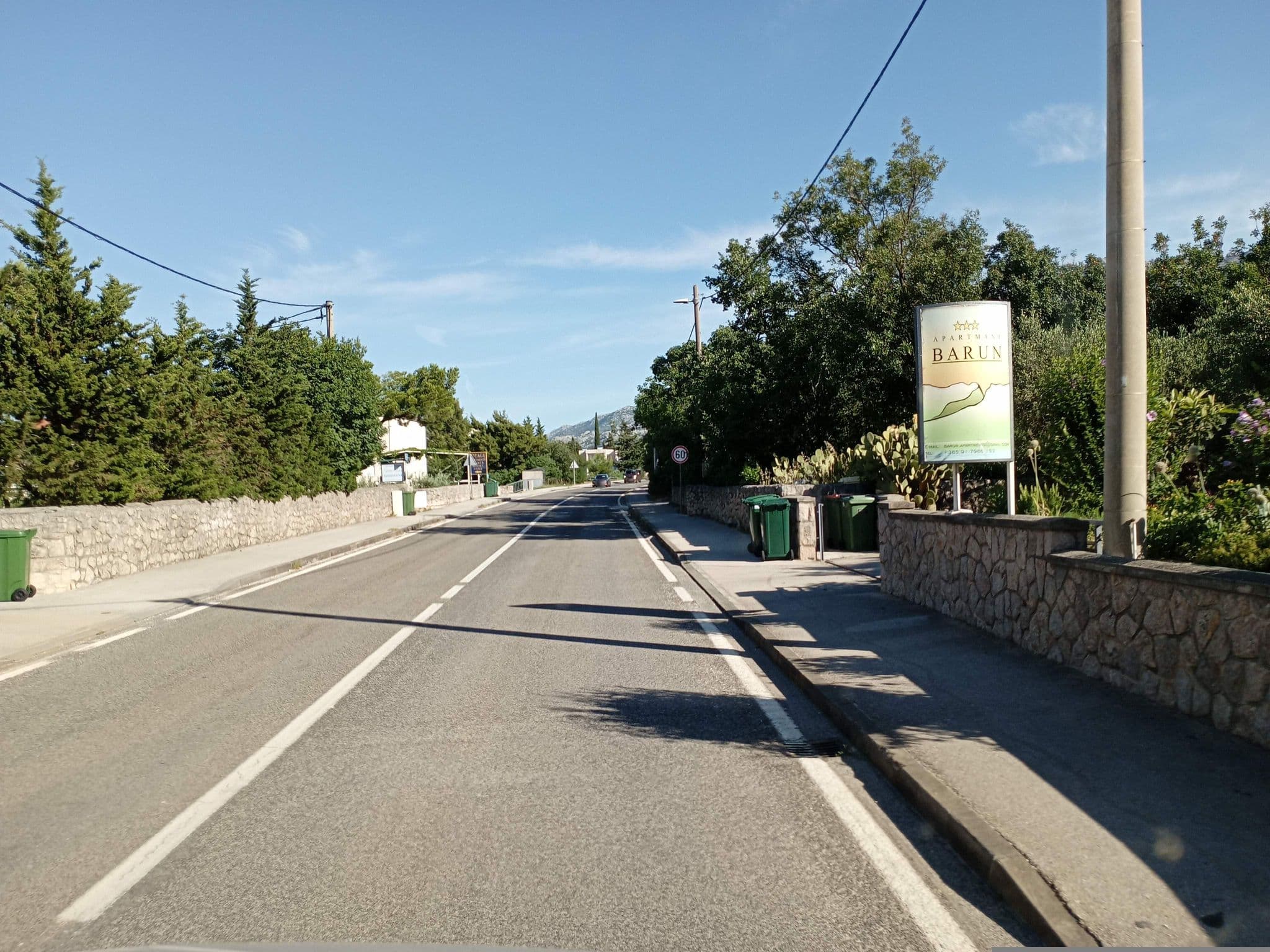 Street view near Barun, Posedarje — © atze02 (CC BY-SA · Mapillary)