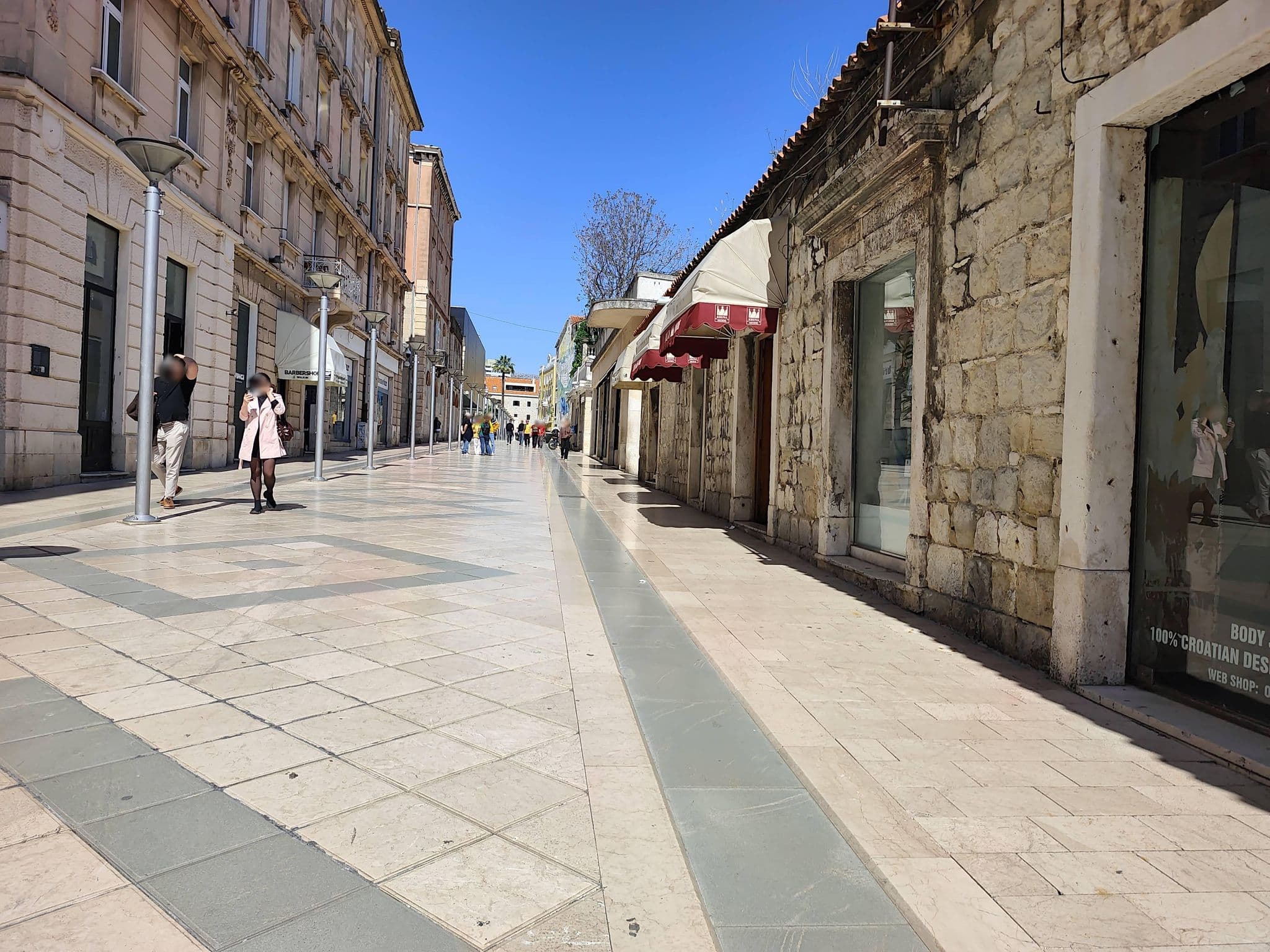 Street view near Rooms Lejletul, Split — © Duro (CC BY-SA · Mapillary)