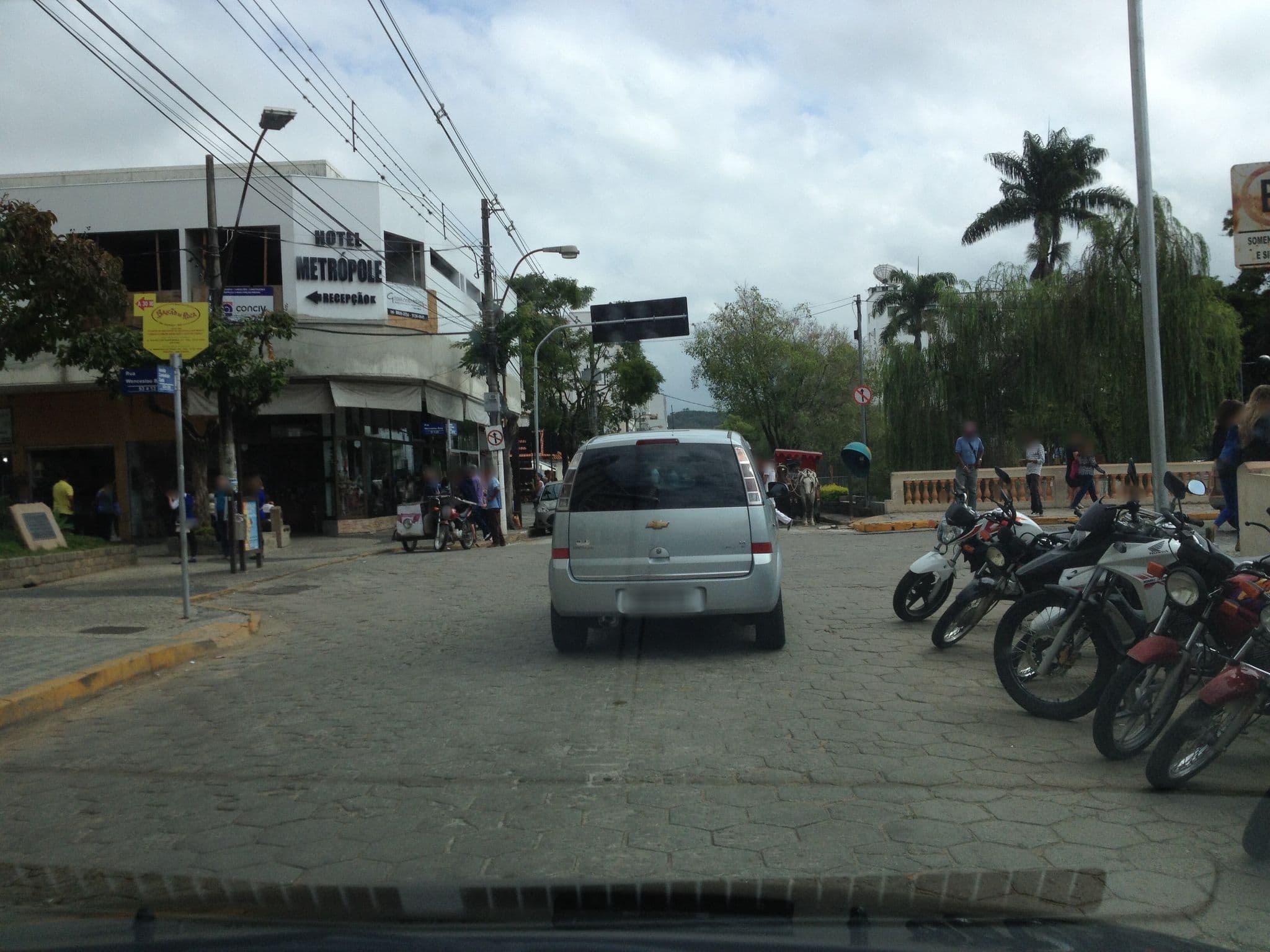 Street view near Carmen Palace Hotel, São Lourenço — © jglacerda (CC BY-SA · Mapillary)