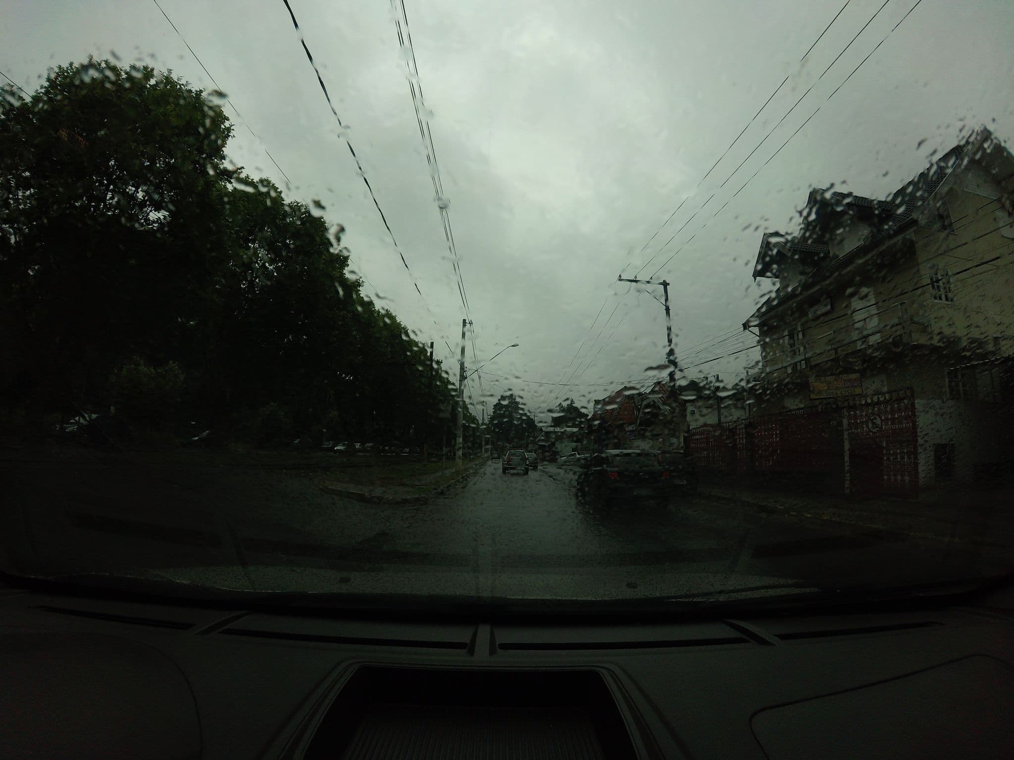 Street view near Refugio Akatu, Campos do Jordão — © andersoal (CC BY-SA · Mapillary)