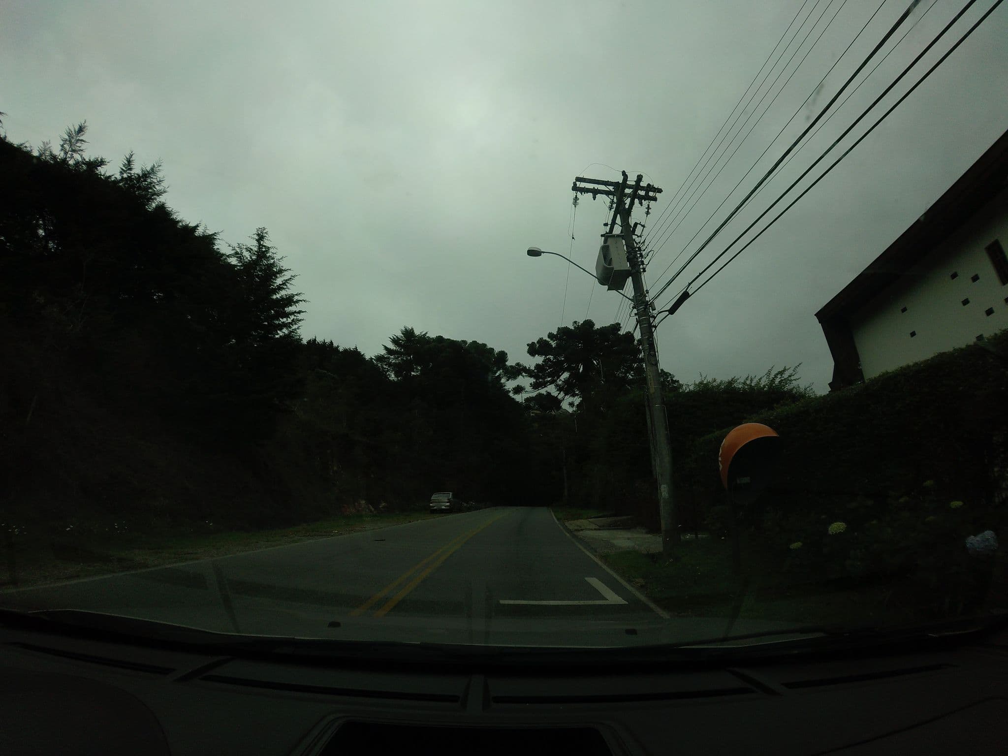 Street view near Lucia Yokota Pousada Me, Campos do Jordão — © andersoal (CC BY-SA · Mapillary)