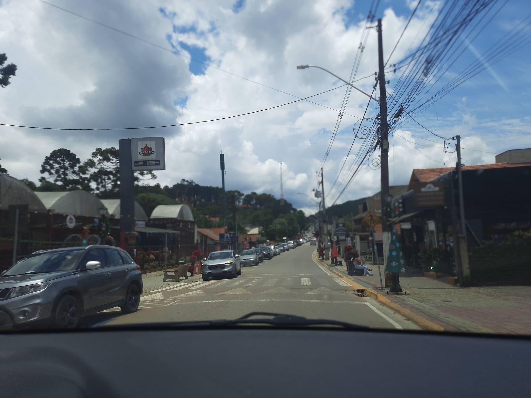 Street view near Essências de Minas, Monte Verde — © alemenezes (CC BY-SA · Mapillary)