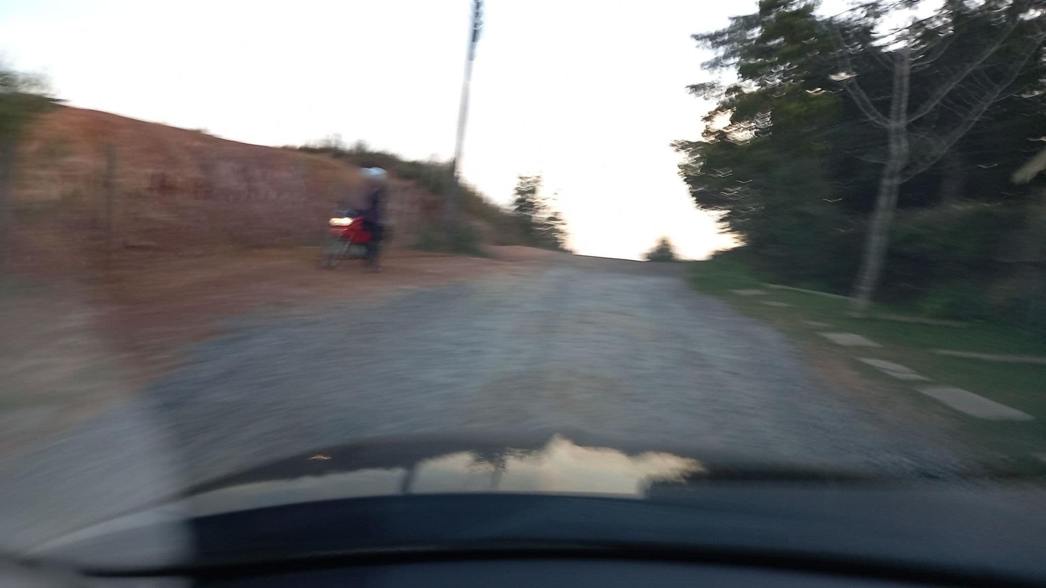 Street view near Palmas Chalé, Monte Verde — © gchiorato (CC BY-SA · Mapillary)
