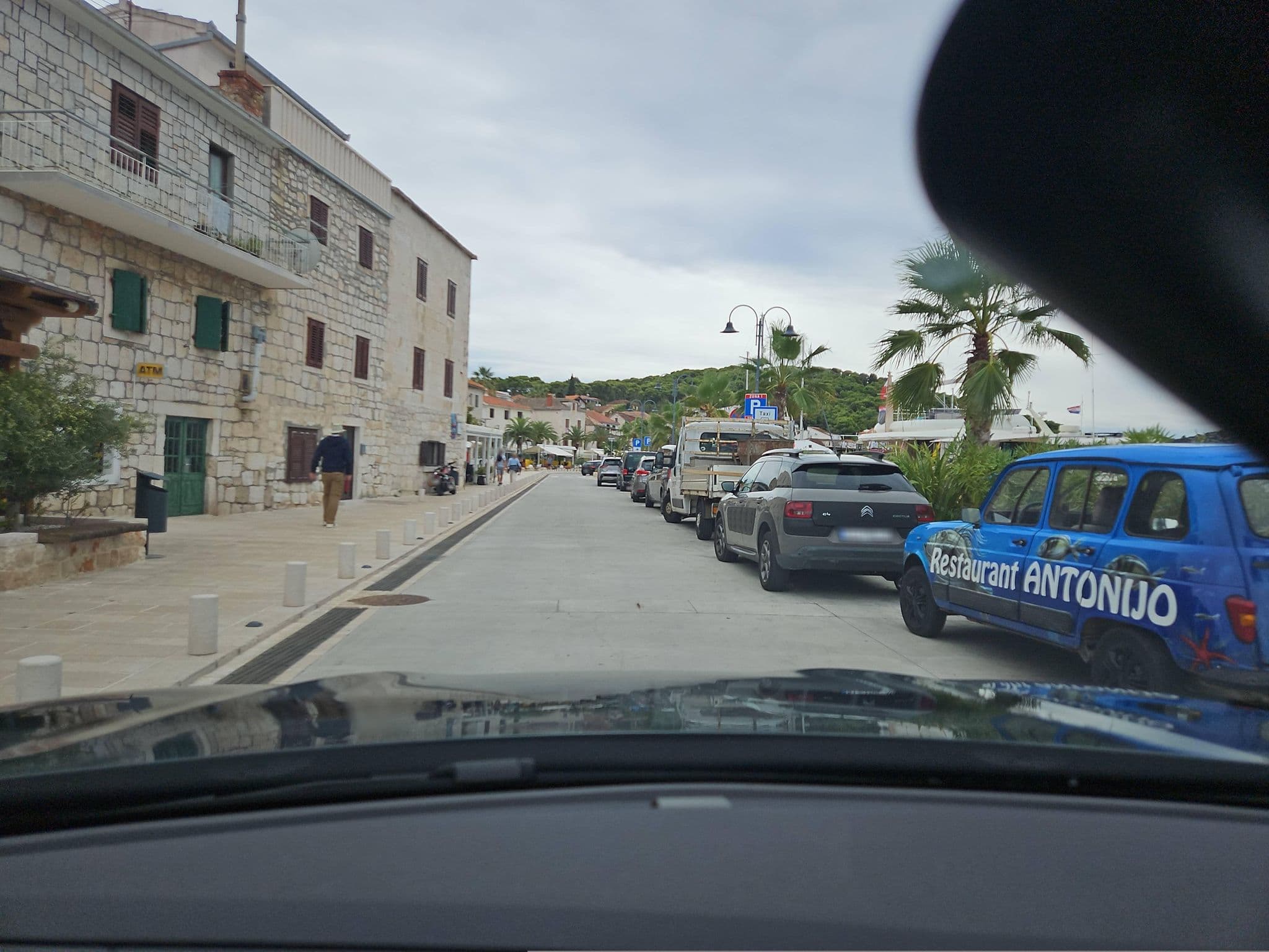Street view near Dvor, Primošten — © toho (CC BY-SA · Mapillary)