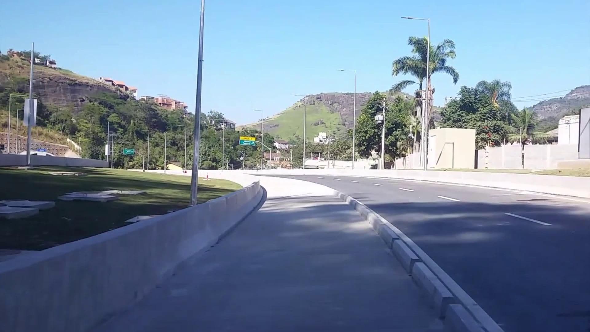 Street view near Caravellas Motel, Barra da Tijuca — © nighto (CC BY-SA · Mapillary)