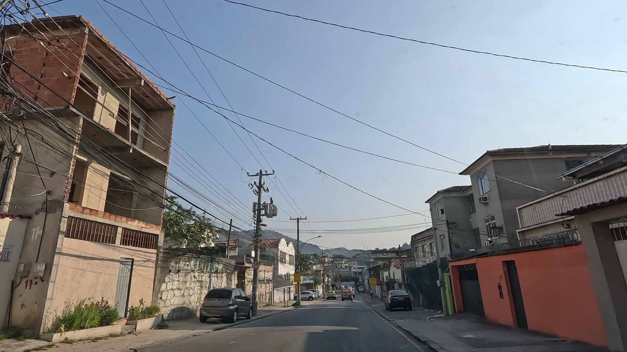 Street view near Caminha Quentinha da Gabs, São João de Meriti — © Malu25 (CC BY-SA · Mapillary)