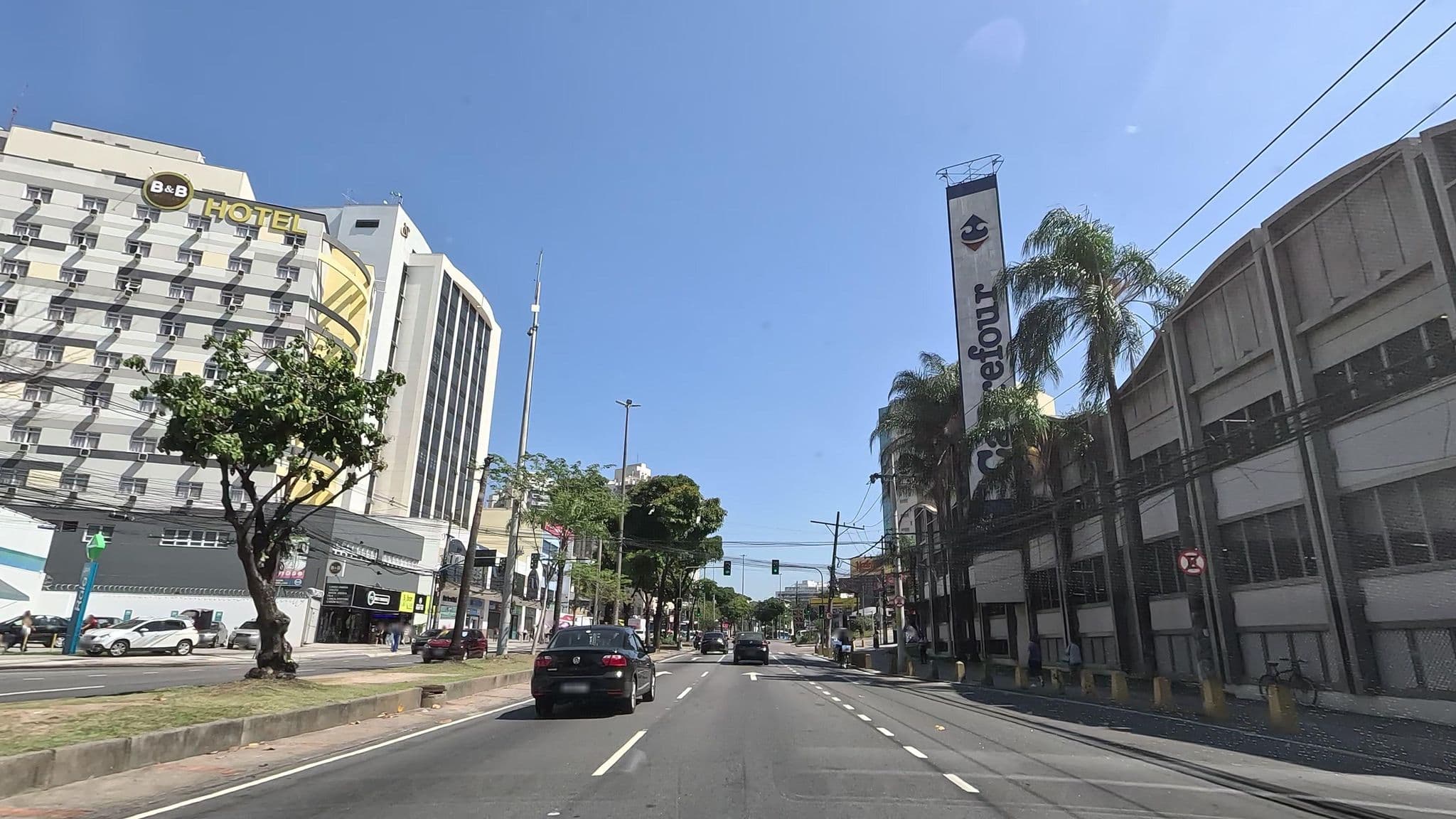 Street view near Hotel B&B, Estácio — © Malu25 (CC BY-SA · Mapillary)