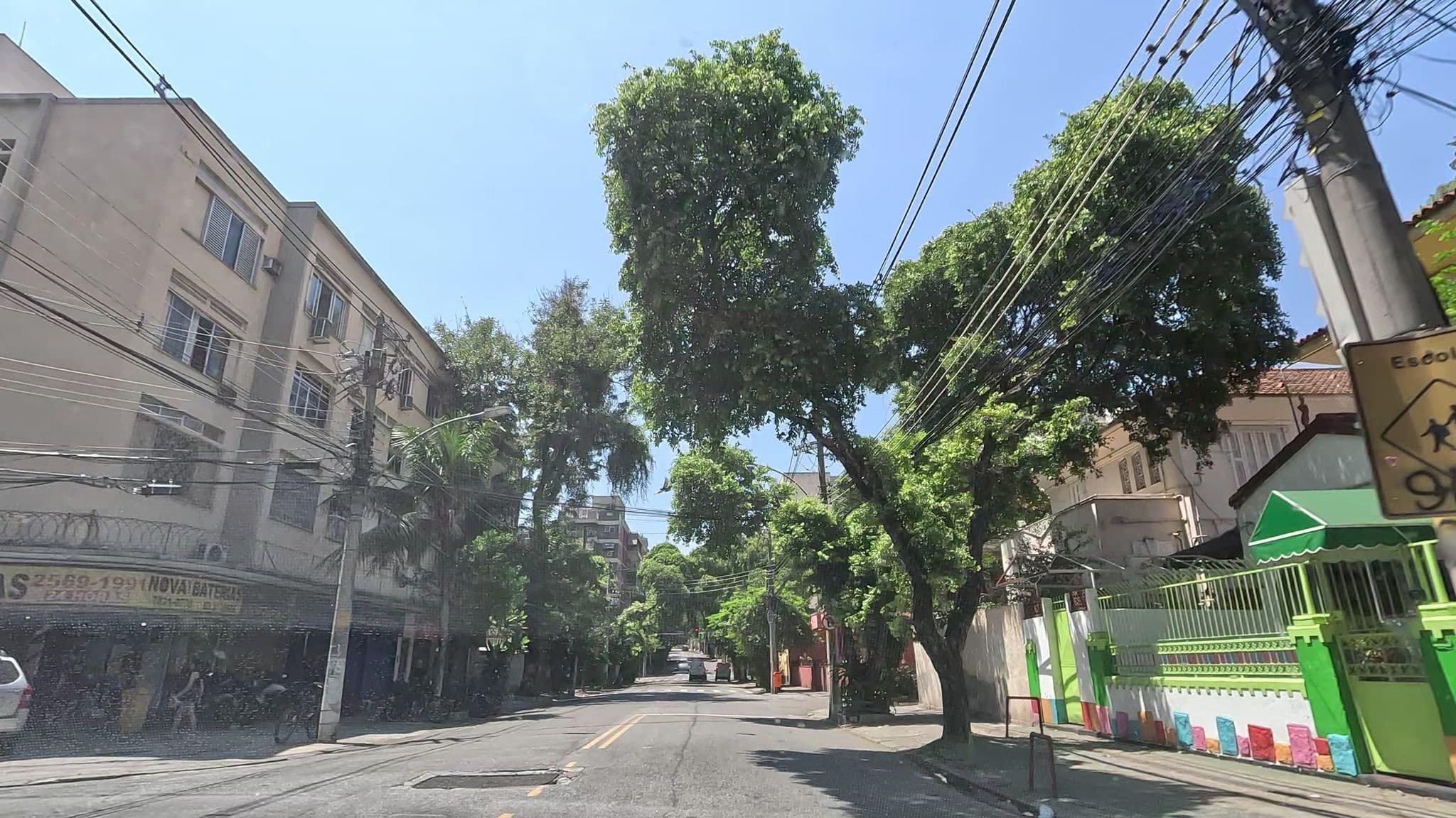 Street view near Nattrip Lodge, Estácio — © Malu25 (CC BY-SA · Mapillary)