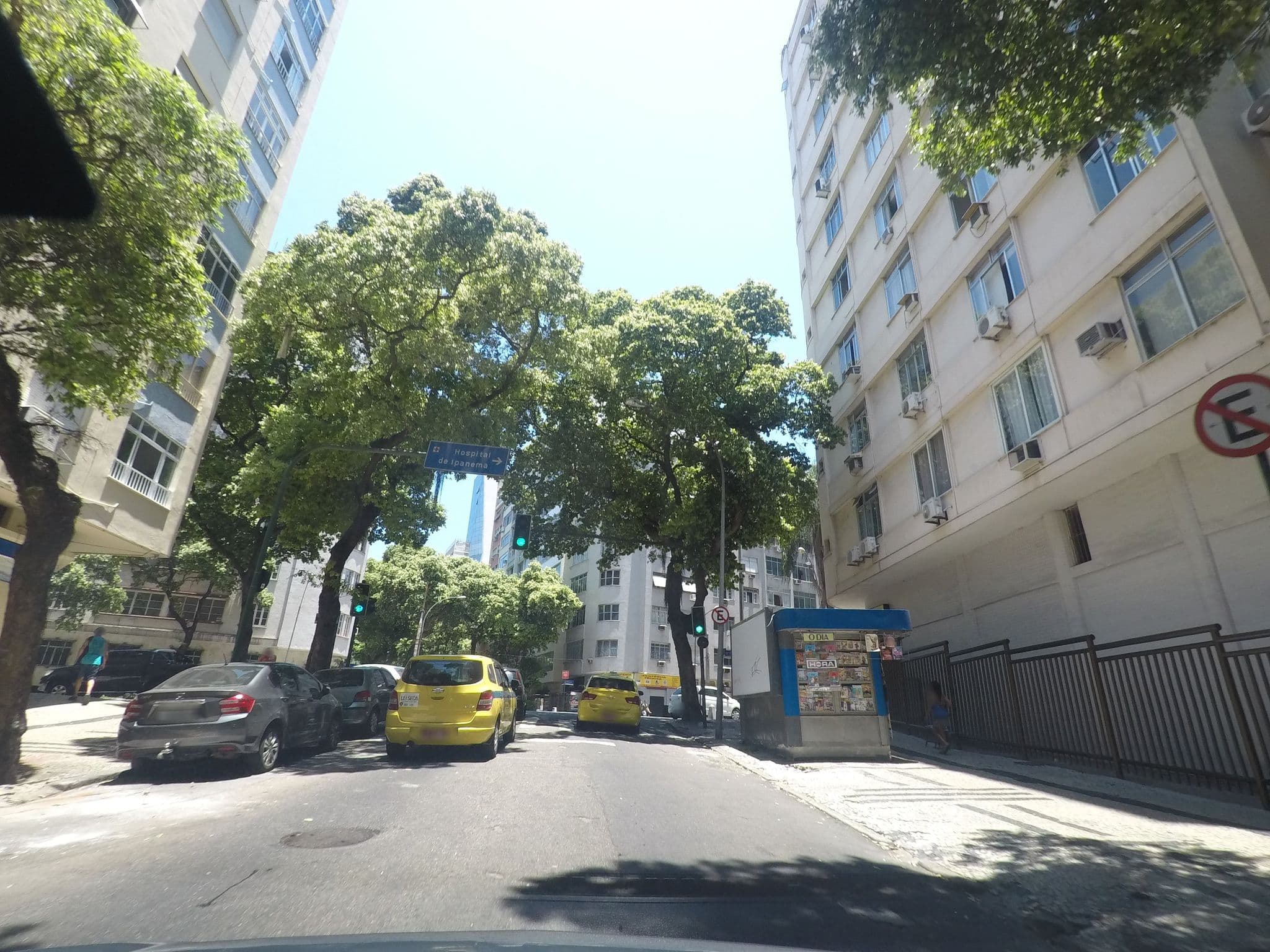 Street view near Batata Crowd Place, Ipanema — © marciosampaio (CC BY-SA · Mapillary)