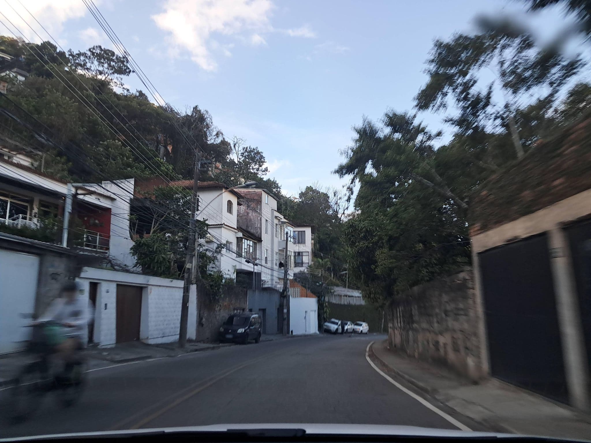 Street view near Studio Corcovado, Catete — © enzostana (CC BY-SA · Mapillary)