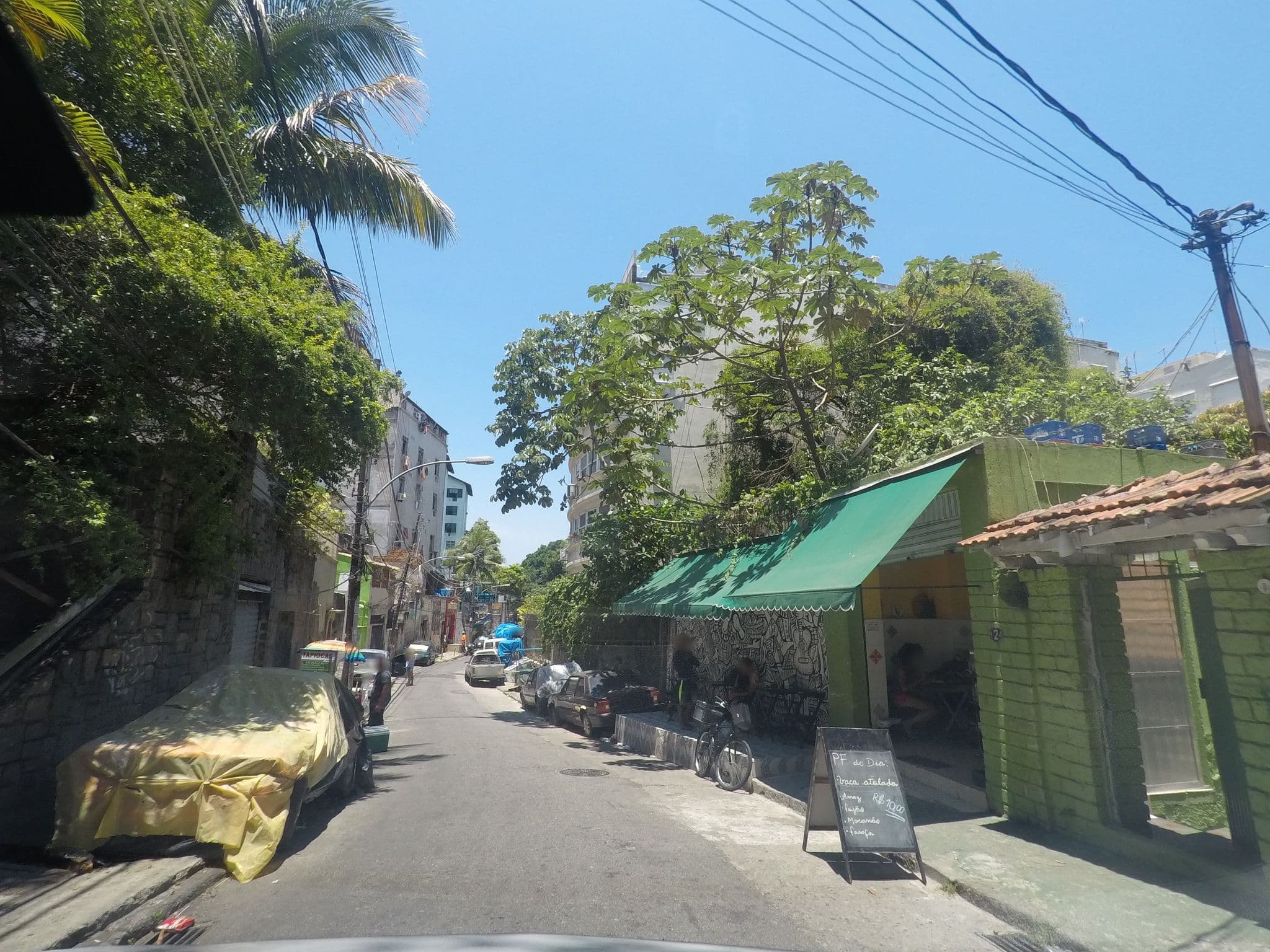 Street view near Blue Ocean Hostel, Ipanema — © marciosampaio (CC BY-SA · Mapillary)