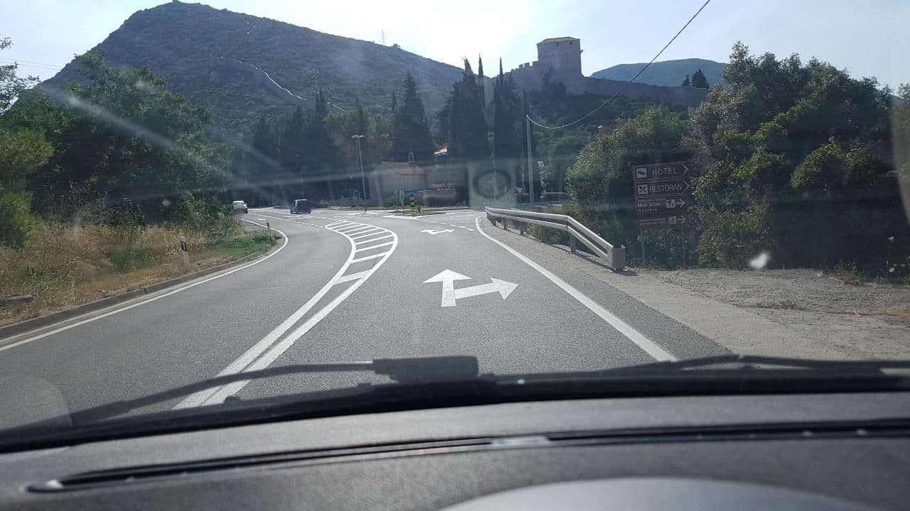 Street view near Apartments Villa Siga, Opuzen — © mik007 (CC BY-SA · Mapillary)